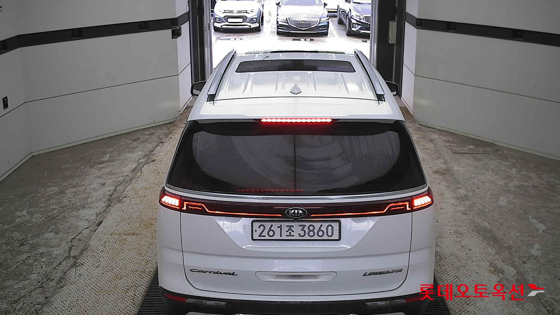 2021 - kia carnival