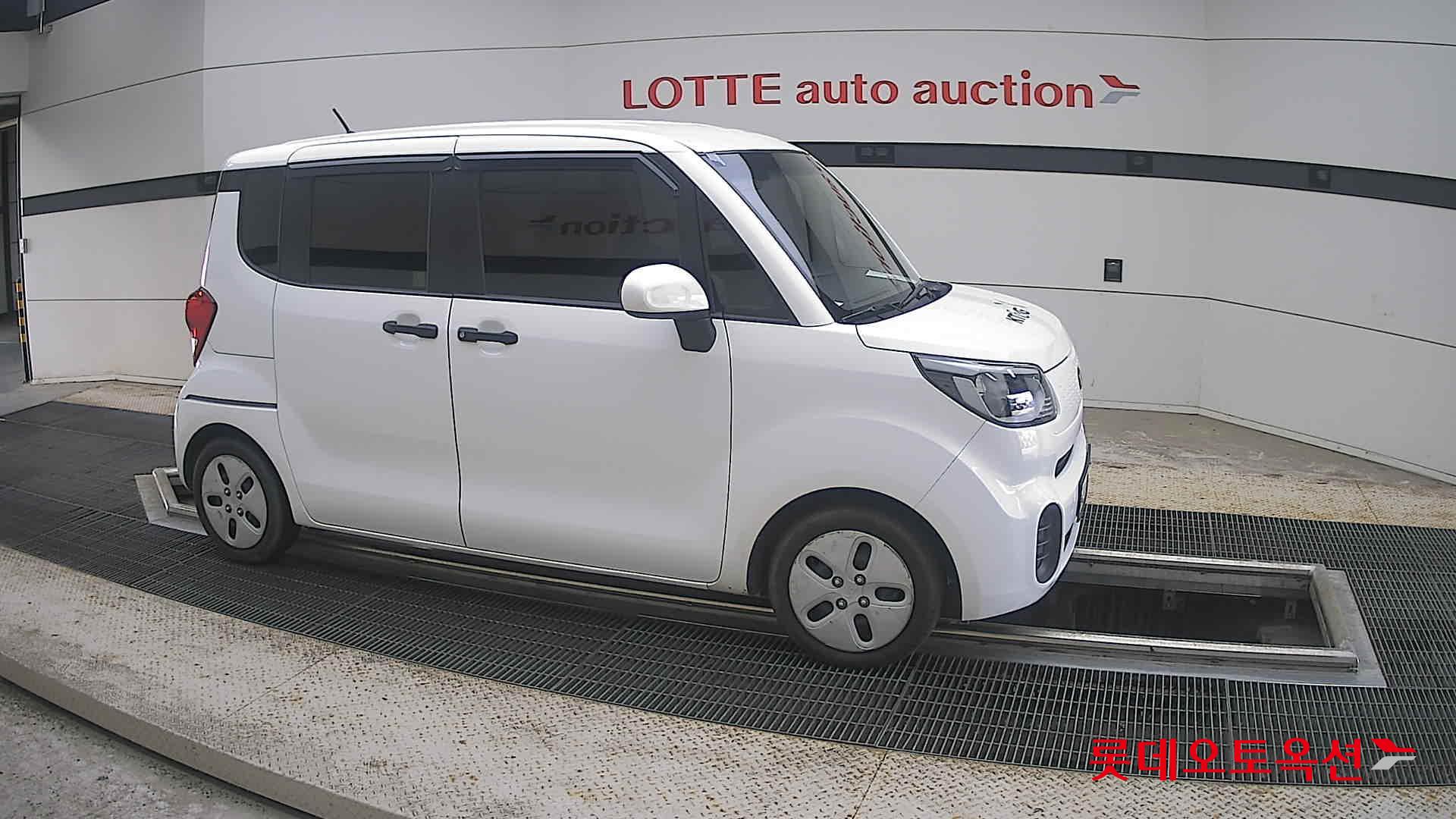 2020 - kia ray