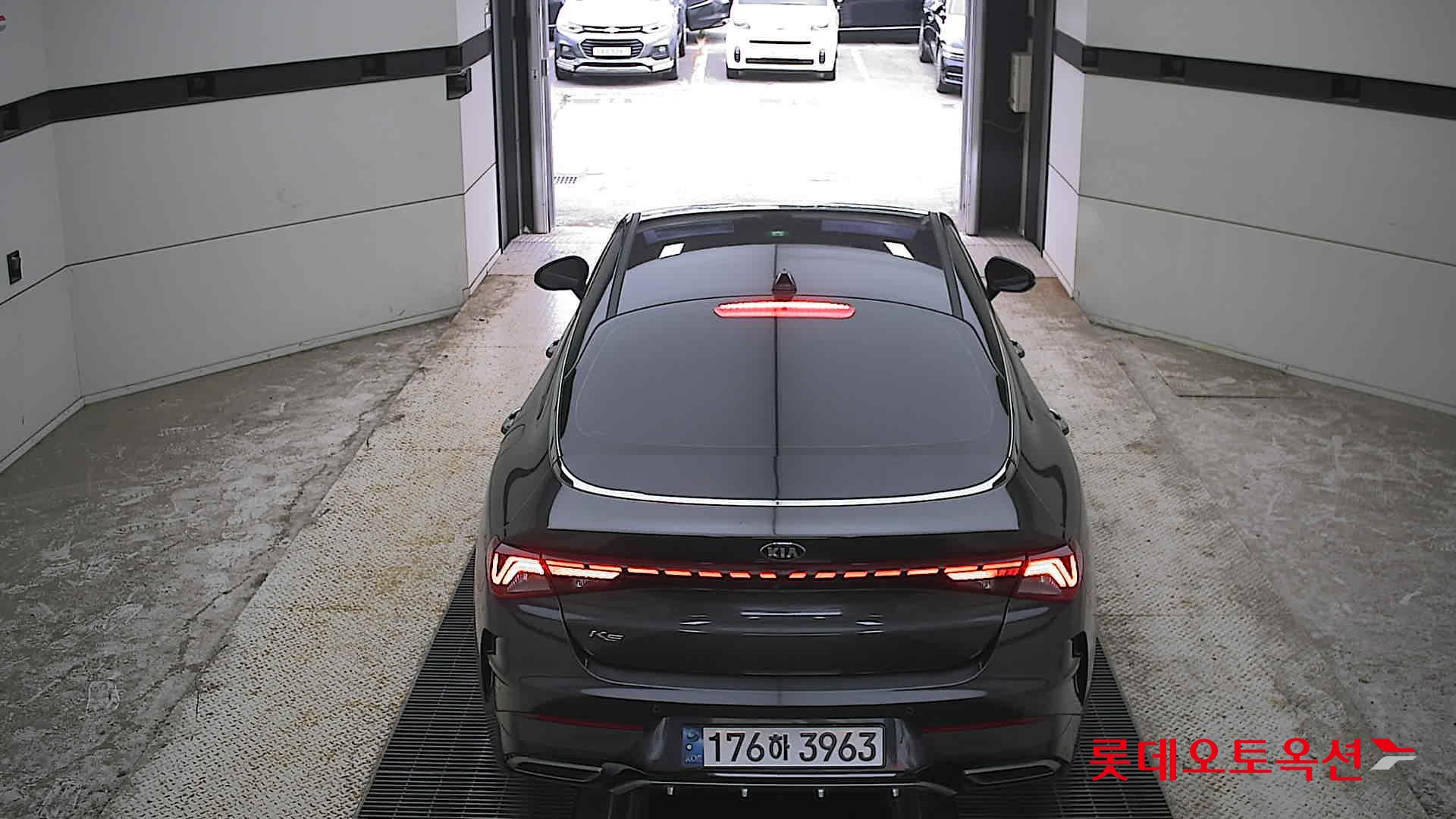 2021 - kia k5
