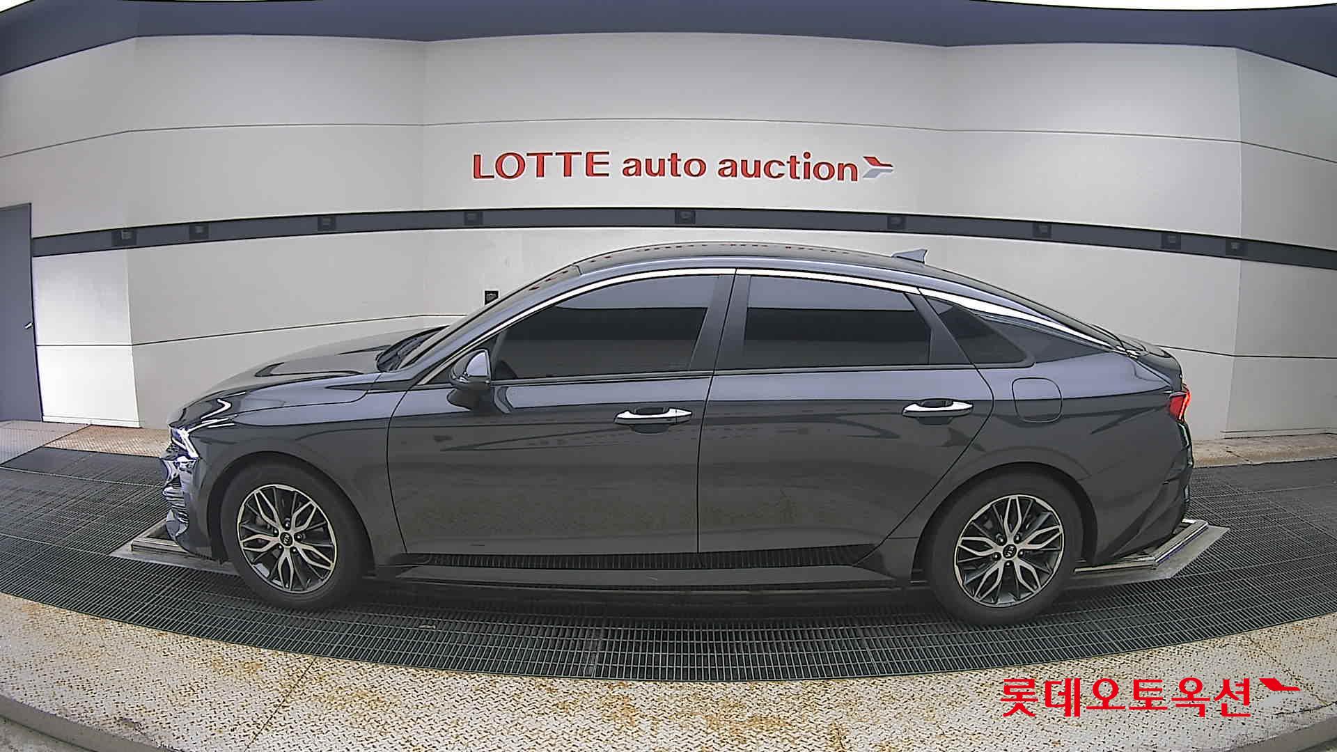 2021 - kia k5