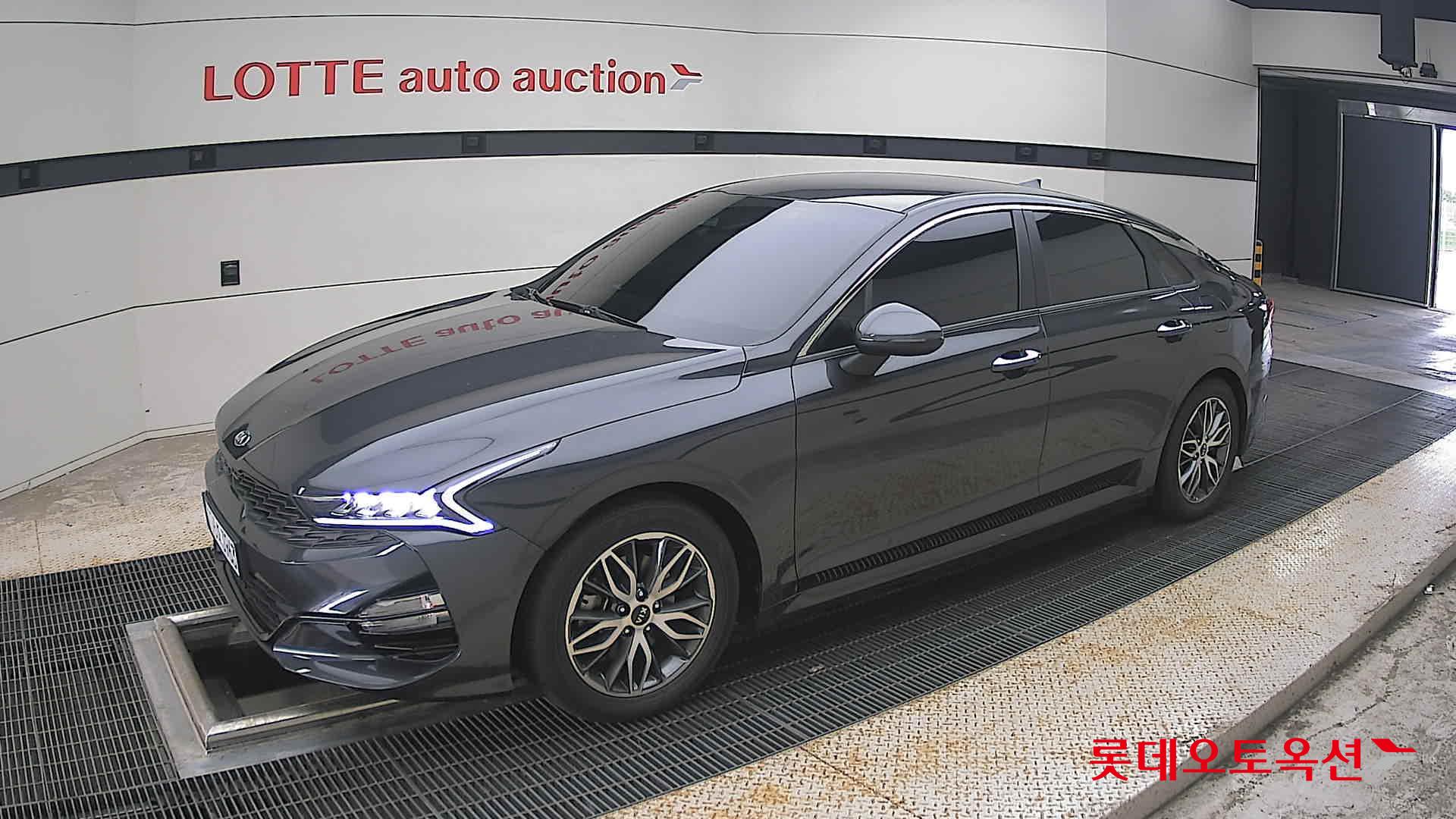 2021 - kia k5