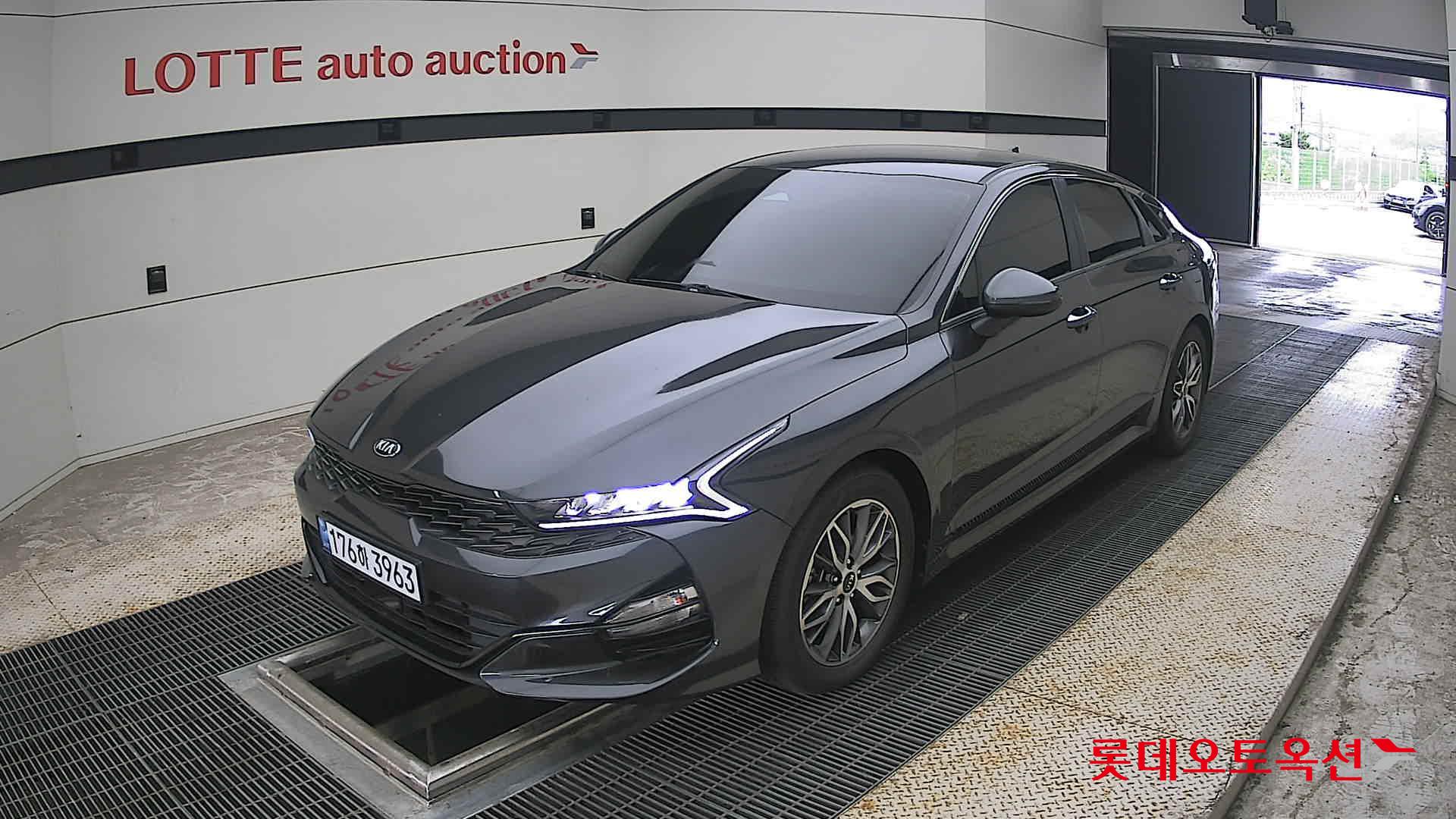 2021 - kia k5