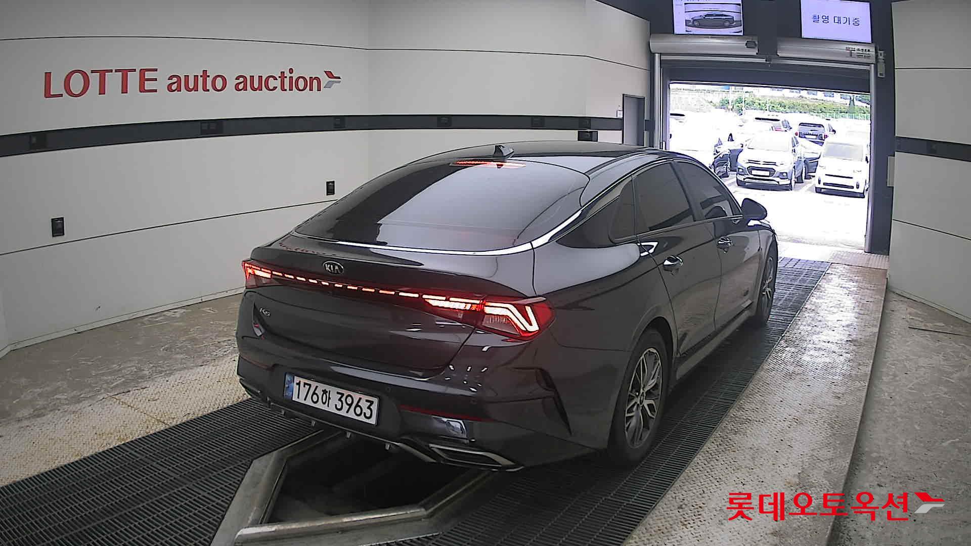2021 - kia k5