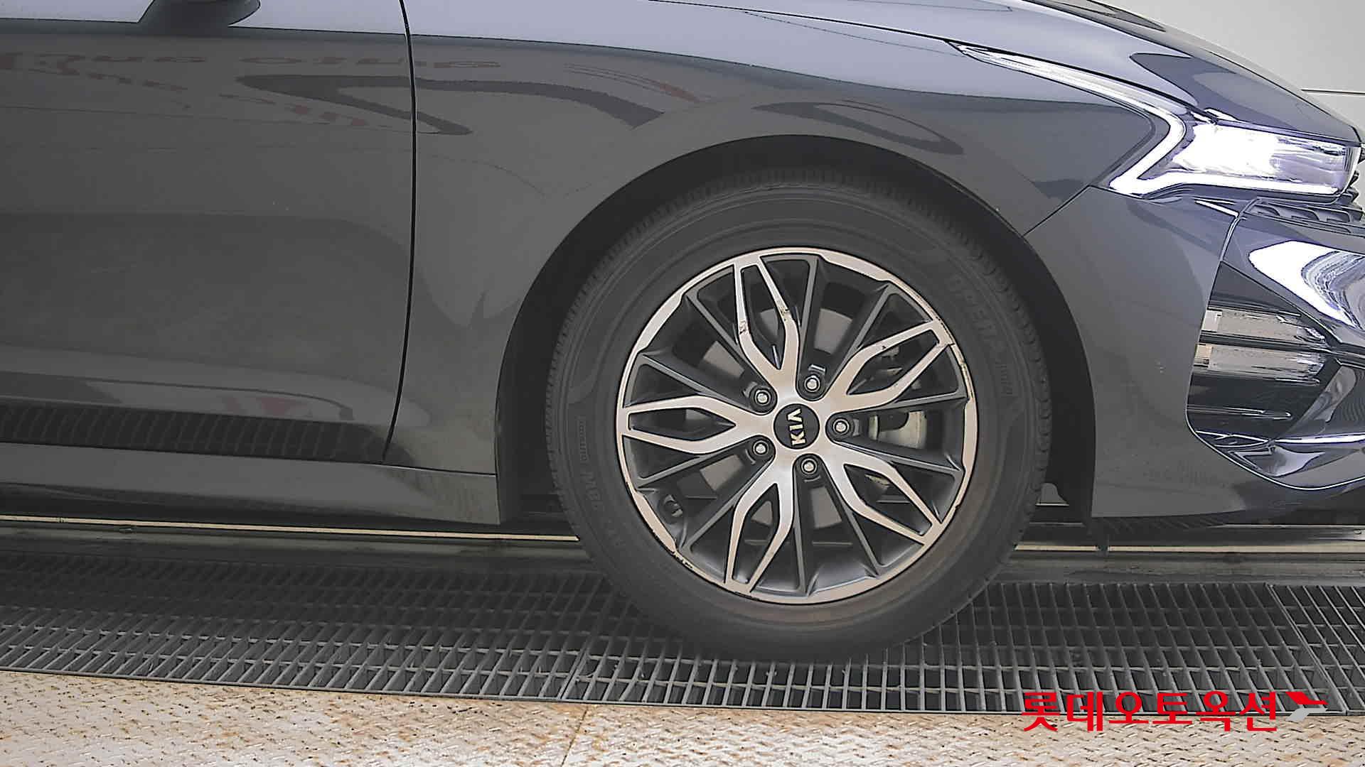 2021 - kia k5