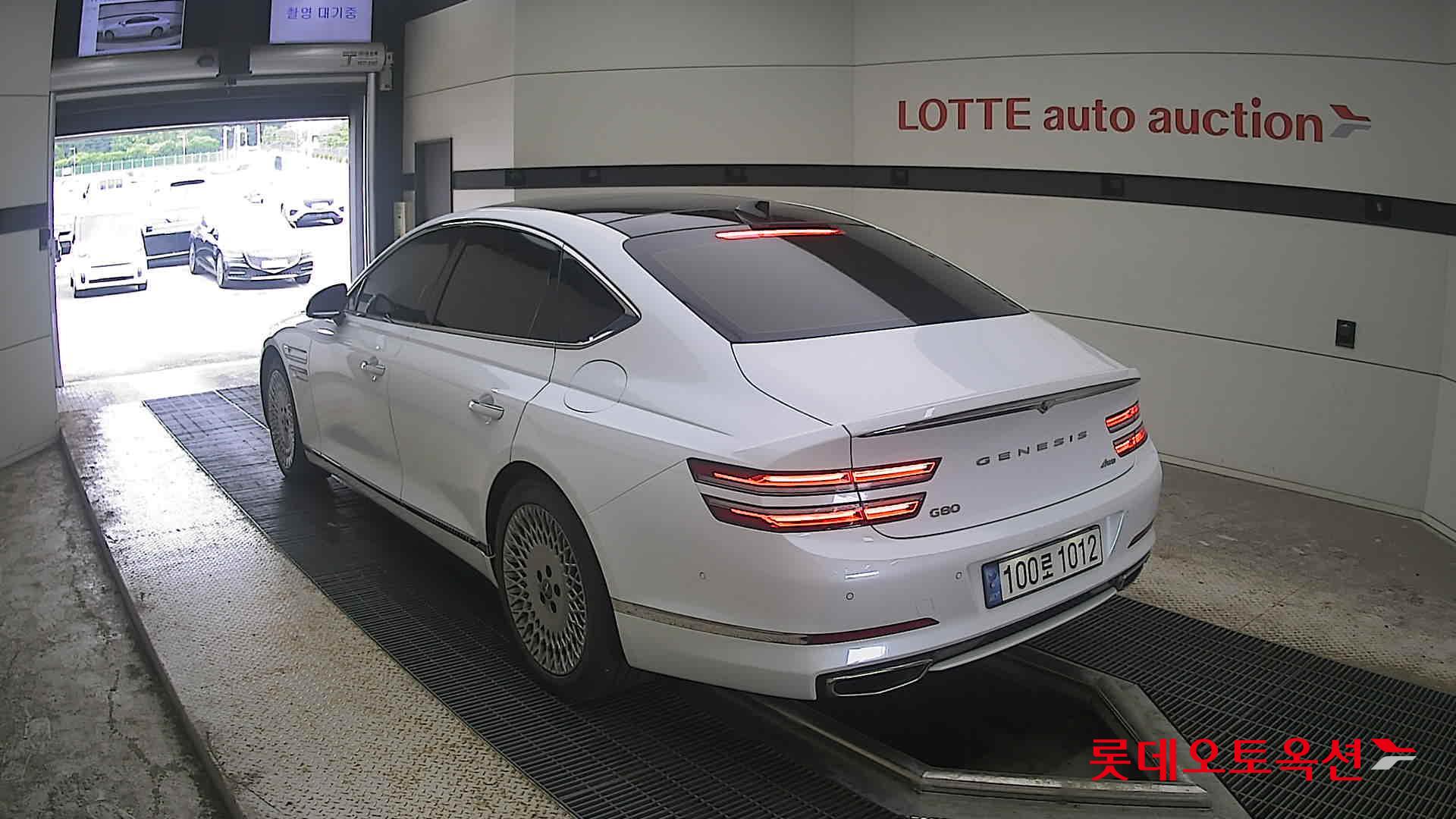 2022 - genesis g80