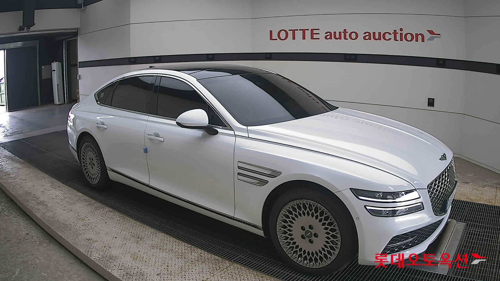 2022 - genesis g80