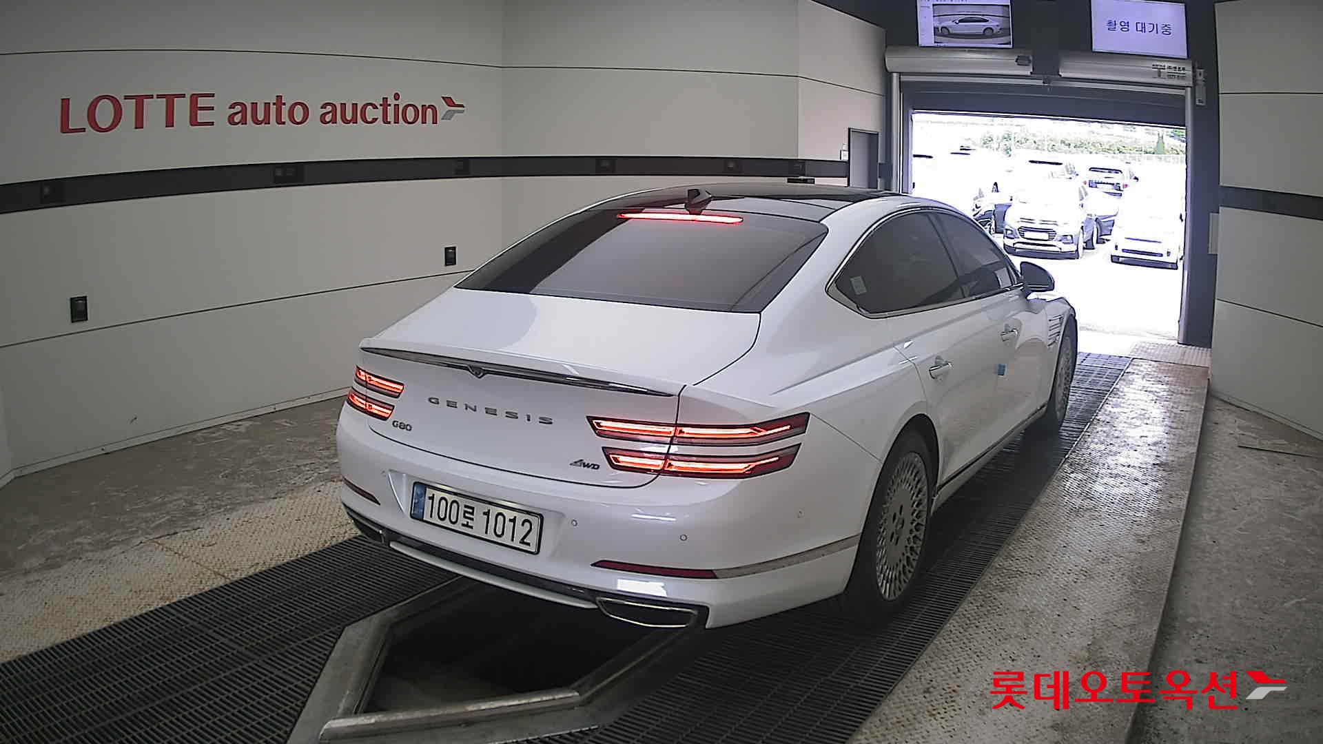 2022 - genesis g80