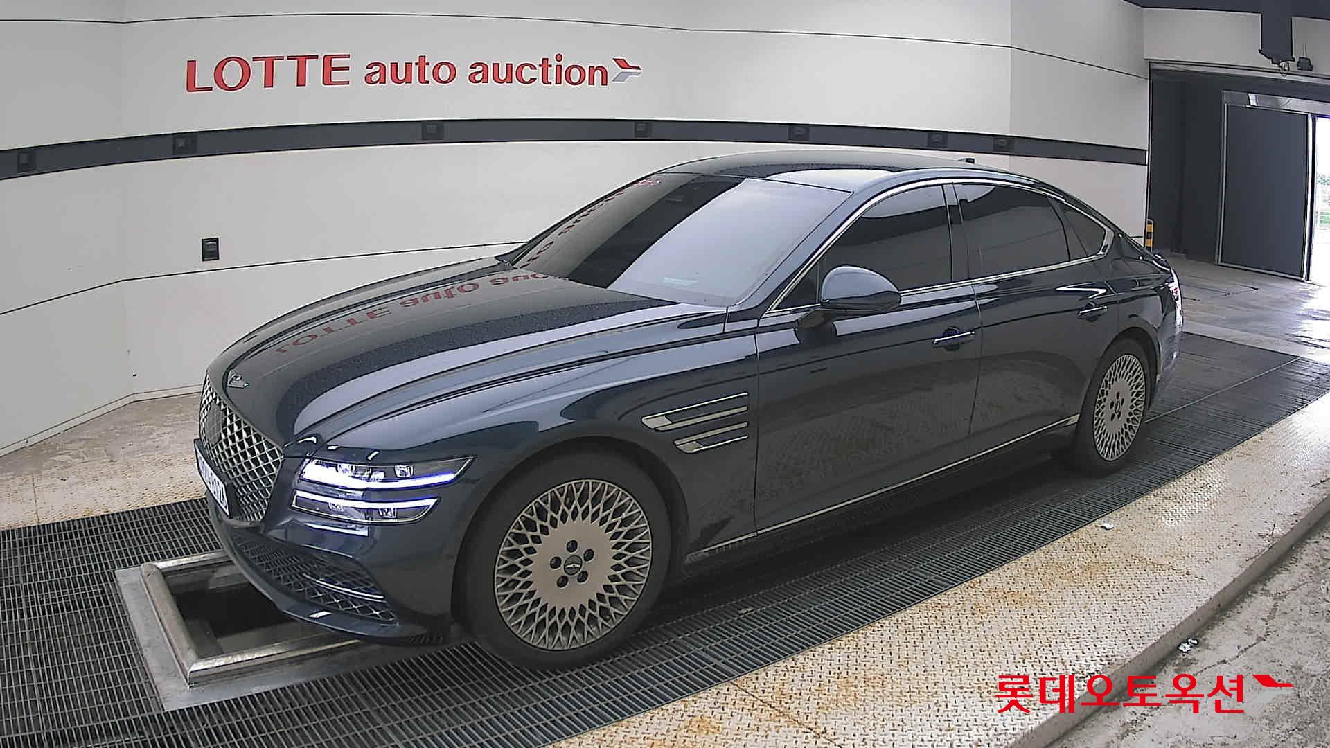 2022 - genesis g80