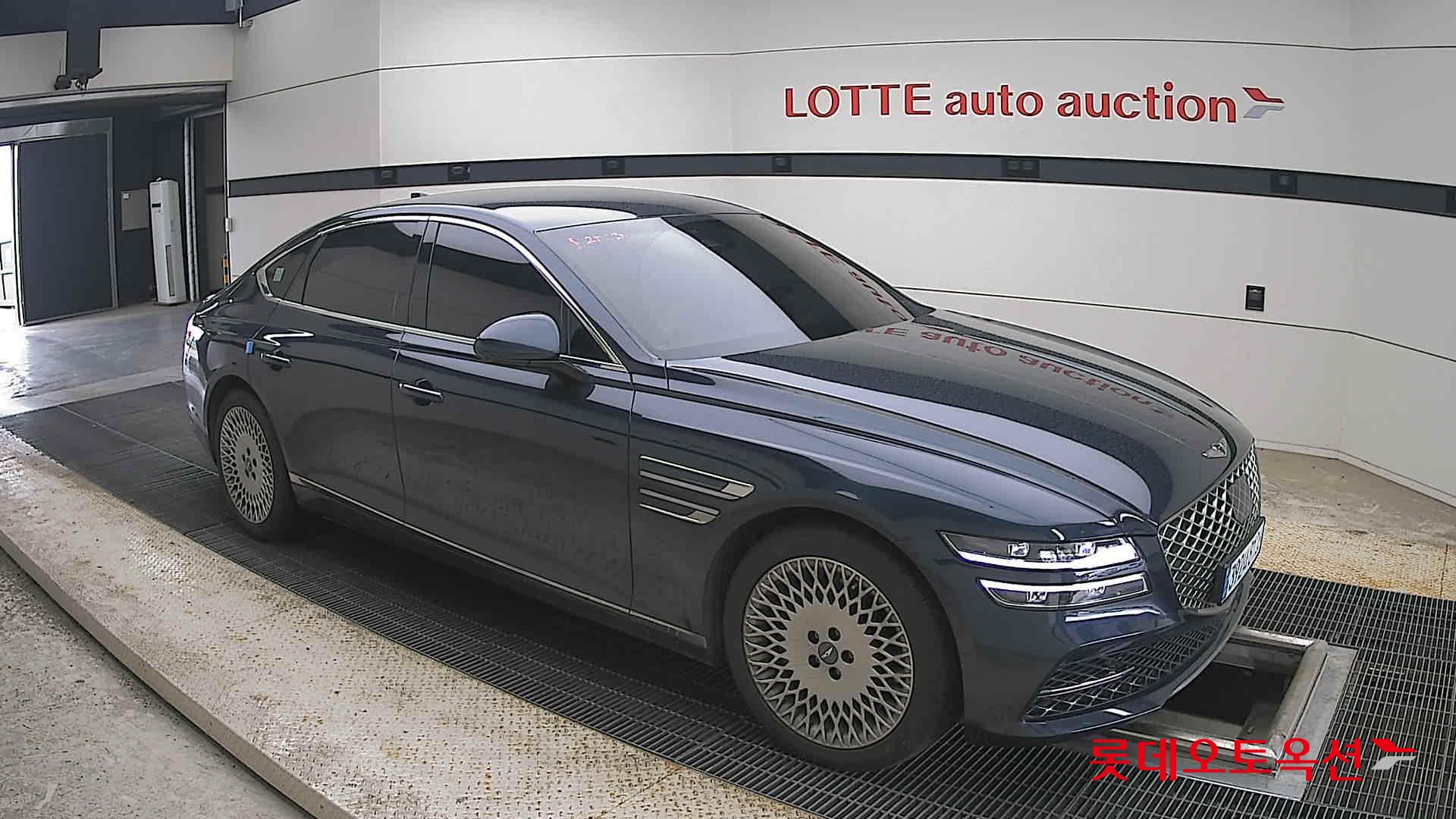 2022 - genesis g80