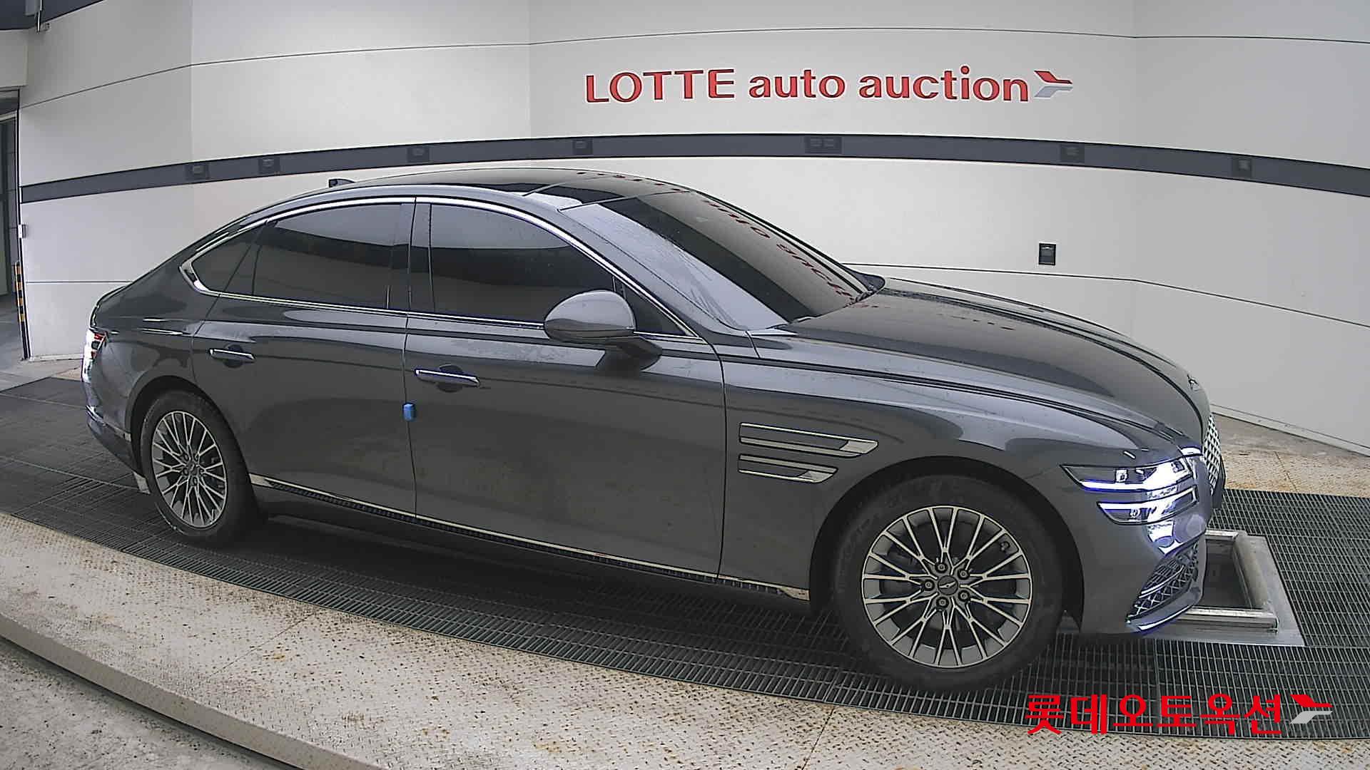 2022 - genesis g80