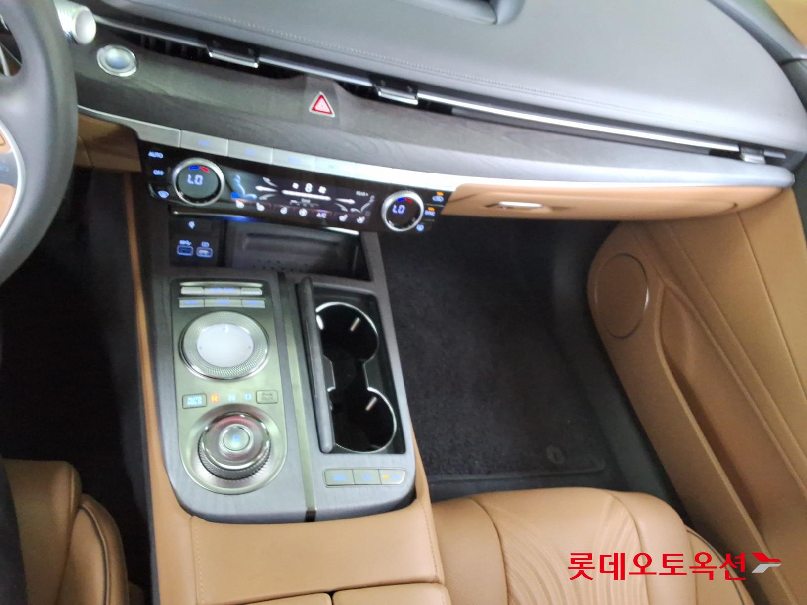 2022 - genesis g80