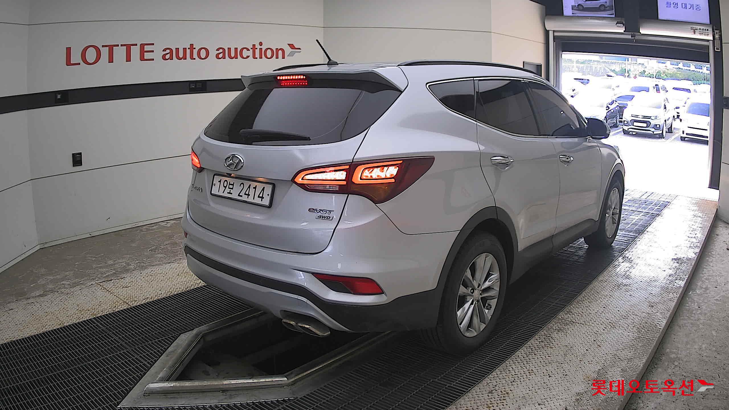 2016 - hyundai santafe