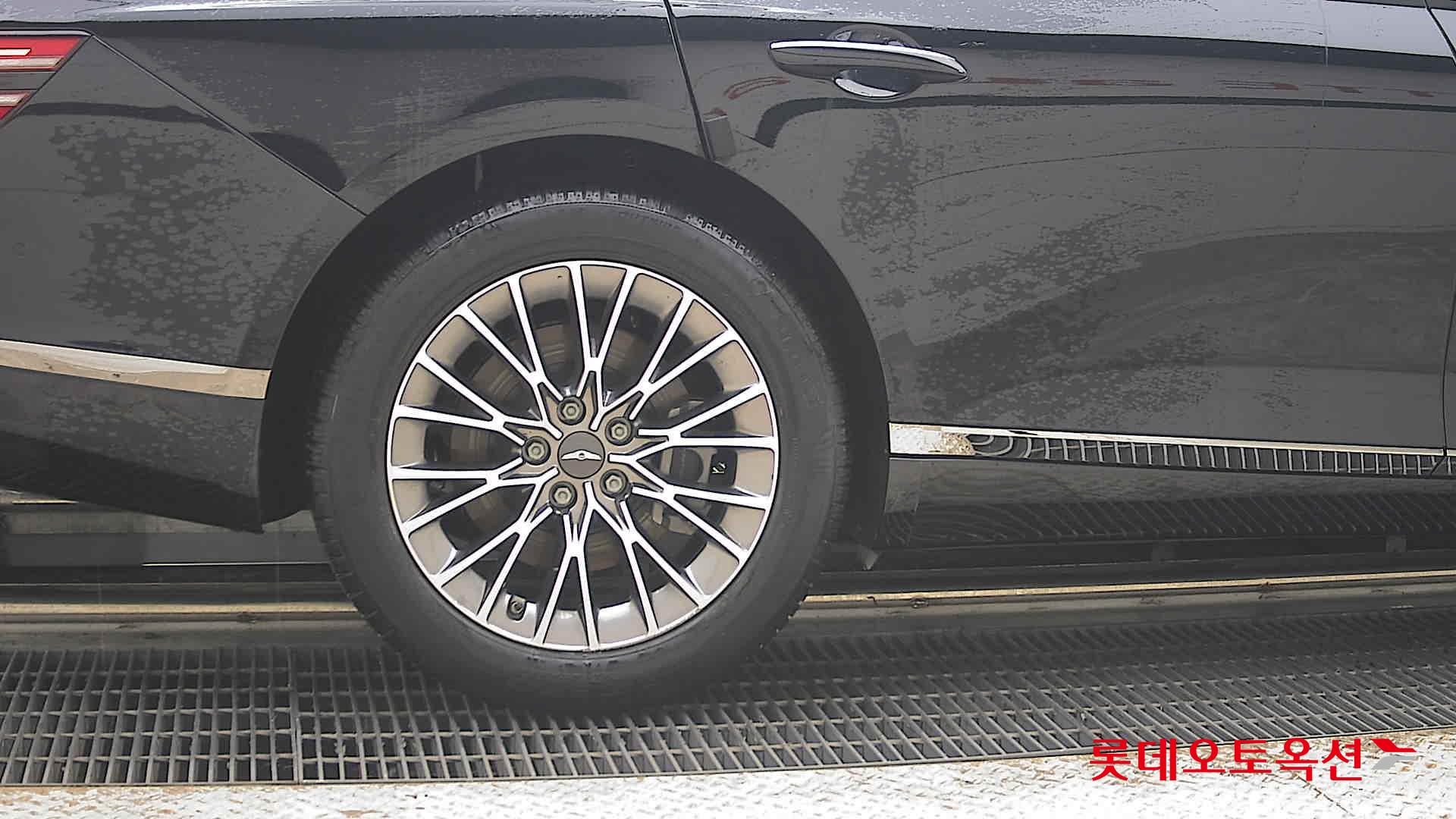 2021 - genesis g80