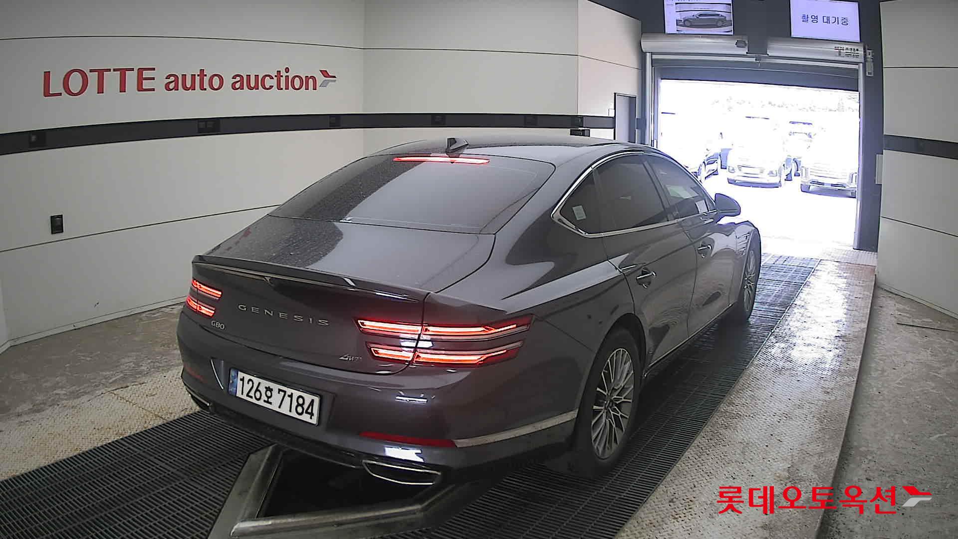2021 - genesis g80