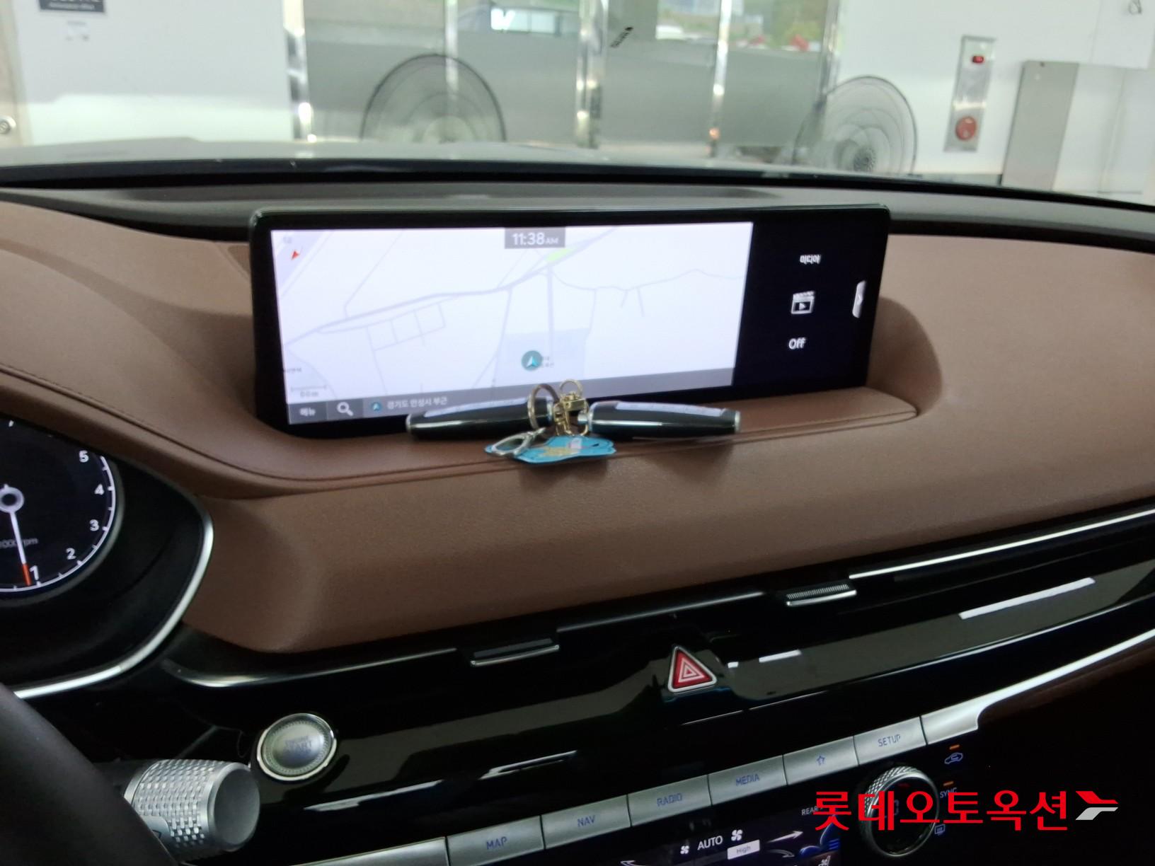2021 - genesis g80