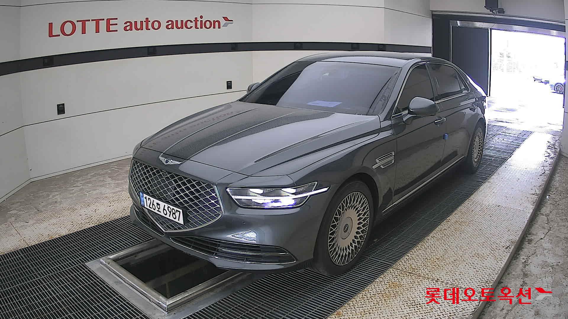 2021 - genesis g90