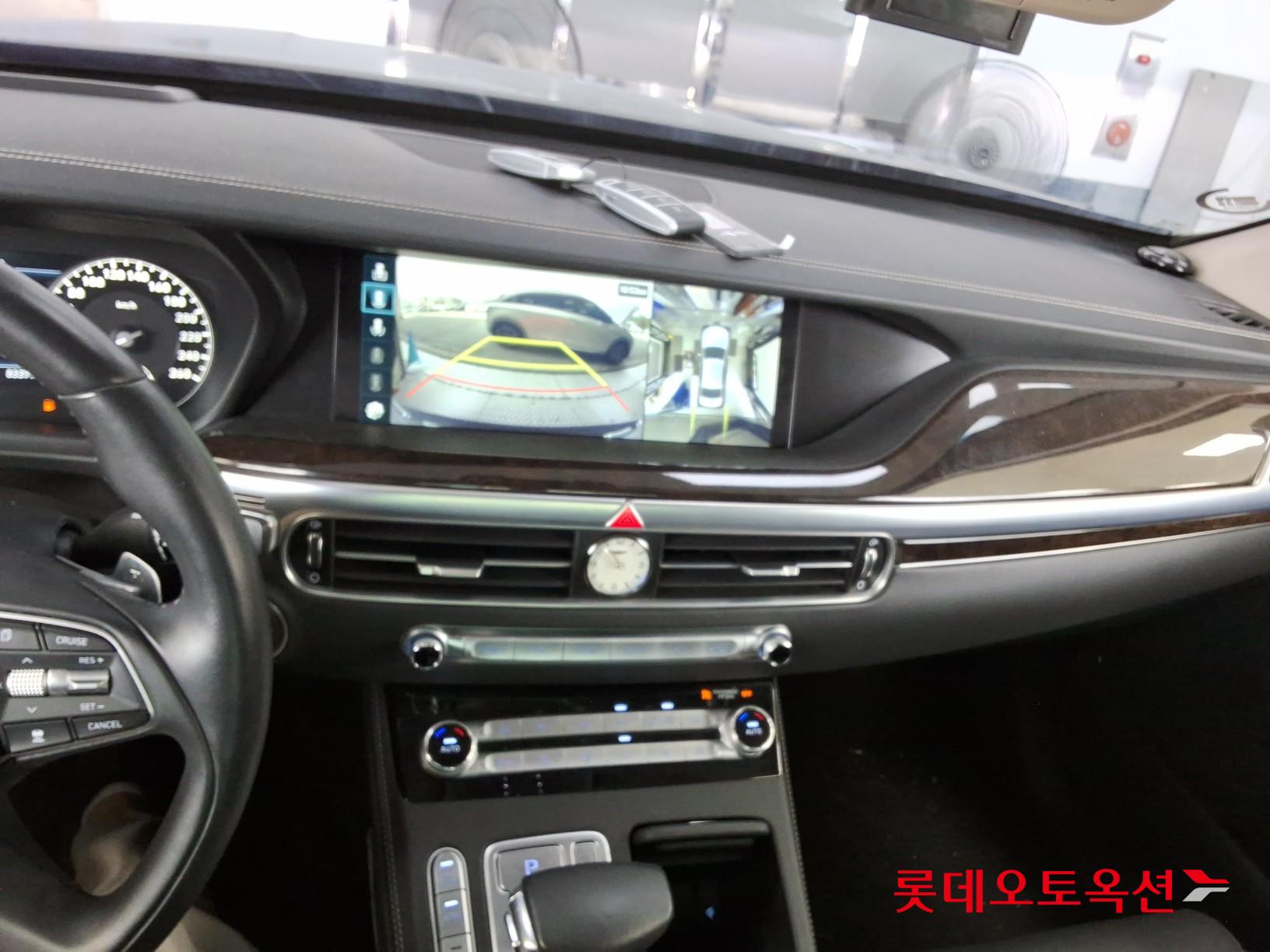 2021 - genesis g90
