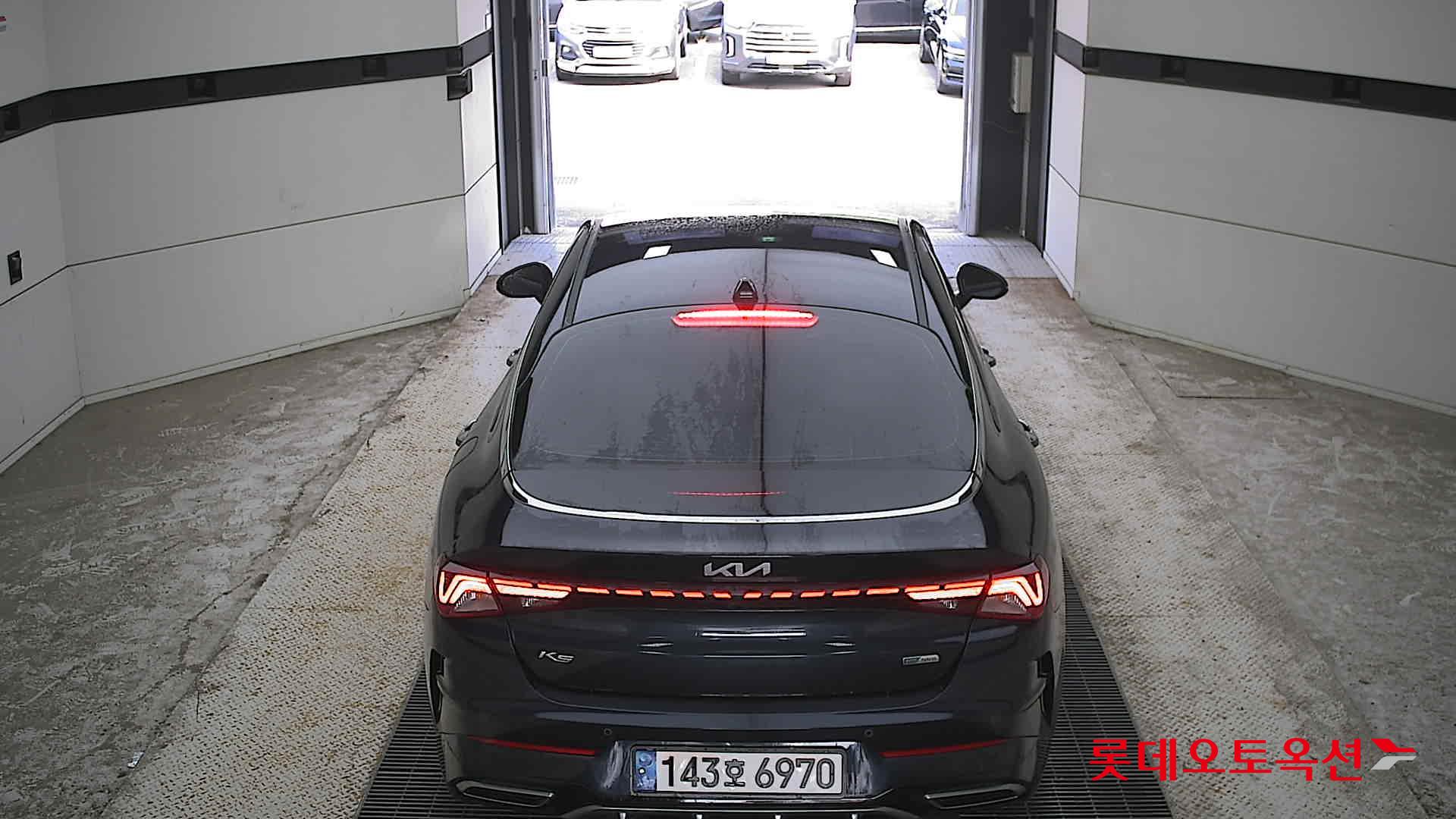 2022 - kia k5