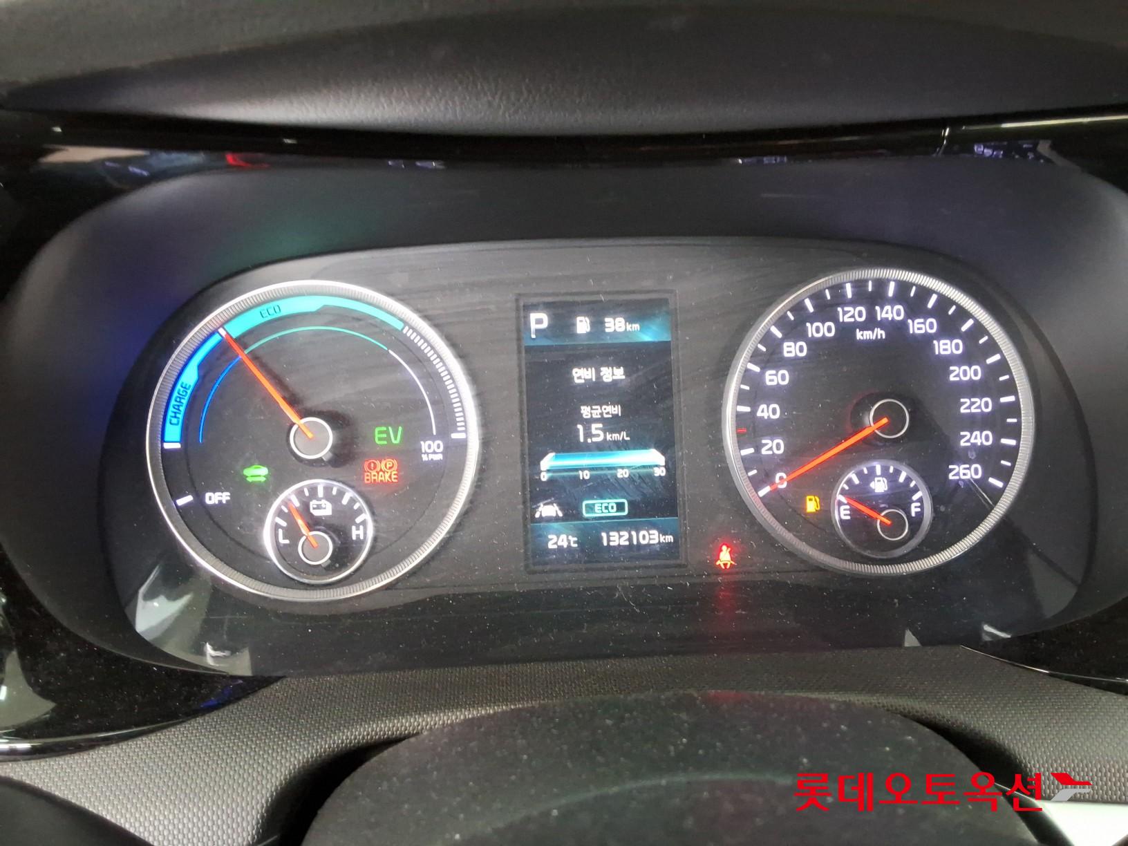 2022 - kia k5