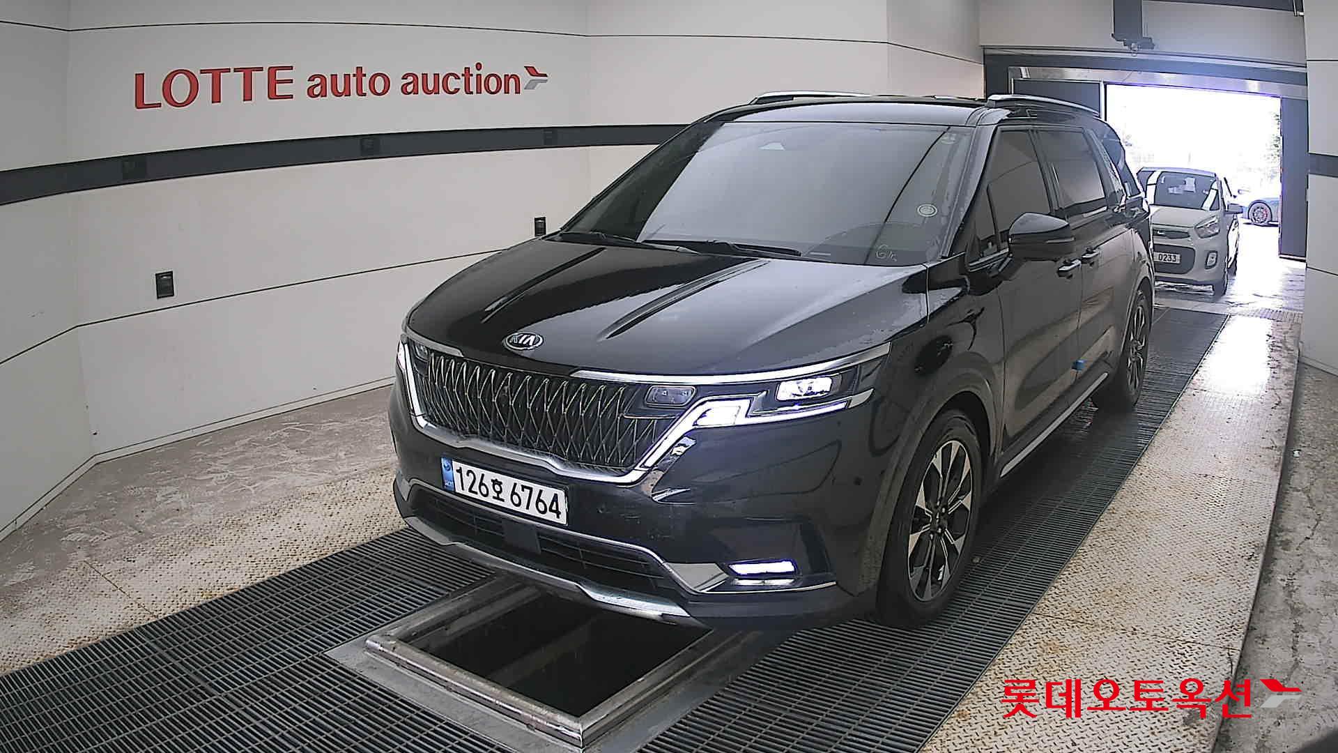 2021 - kia carnival