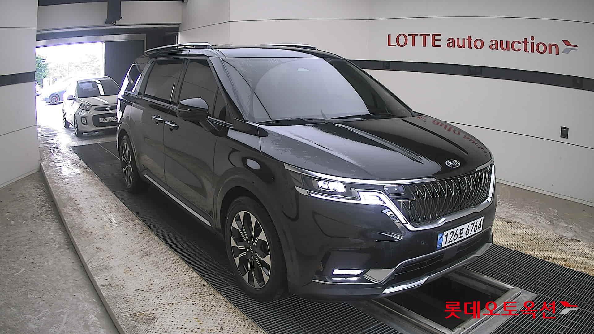 2021 - kia carnival