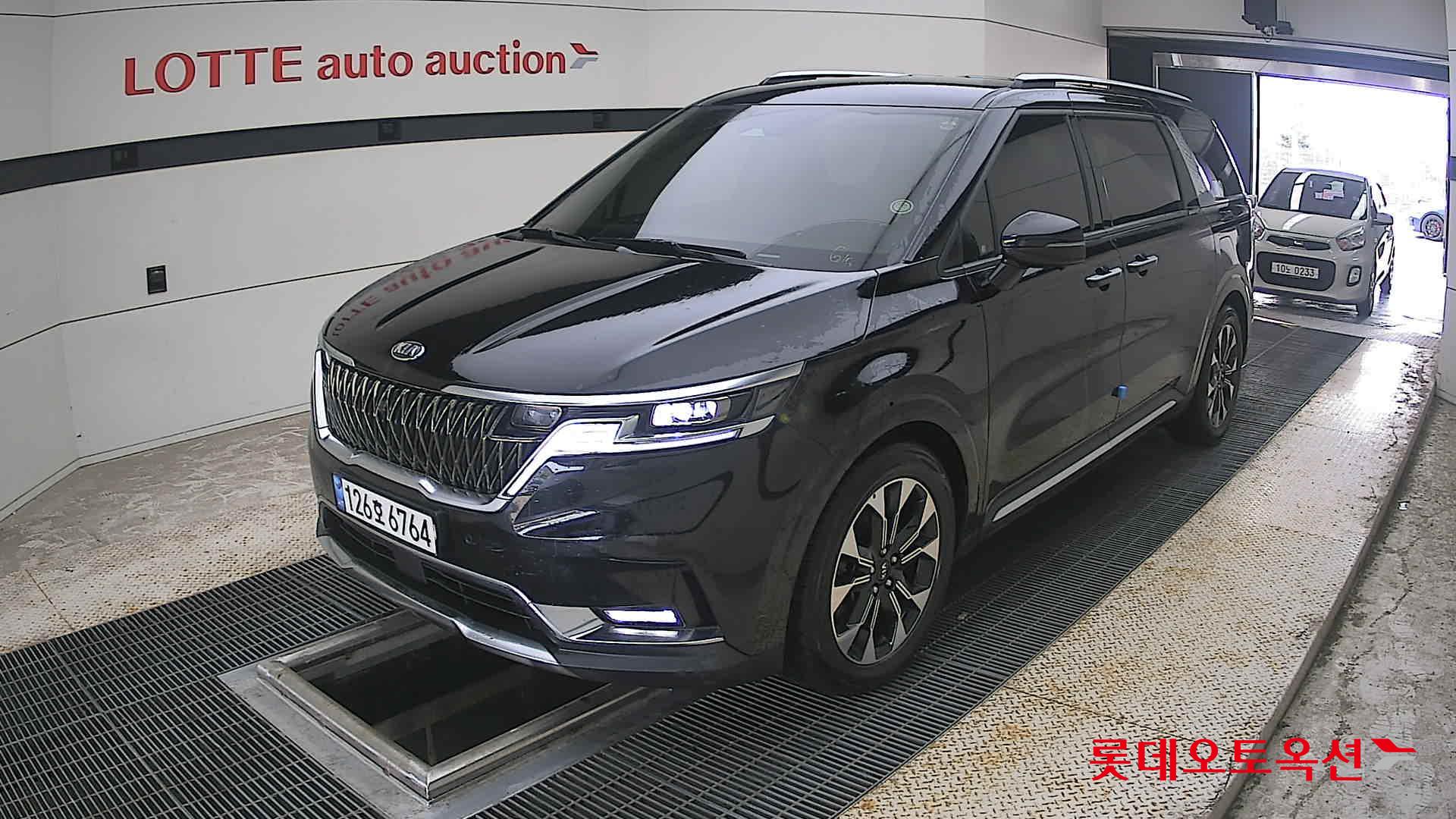 2021 - kia carnival