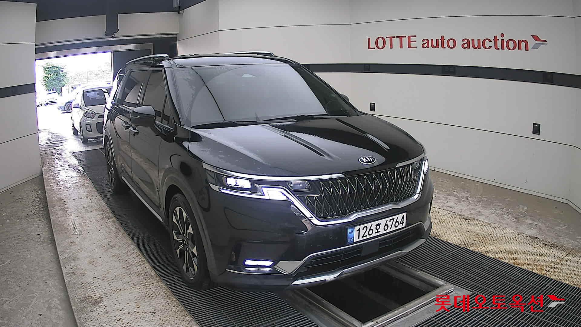 2021 - kia carnival