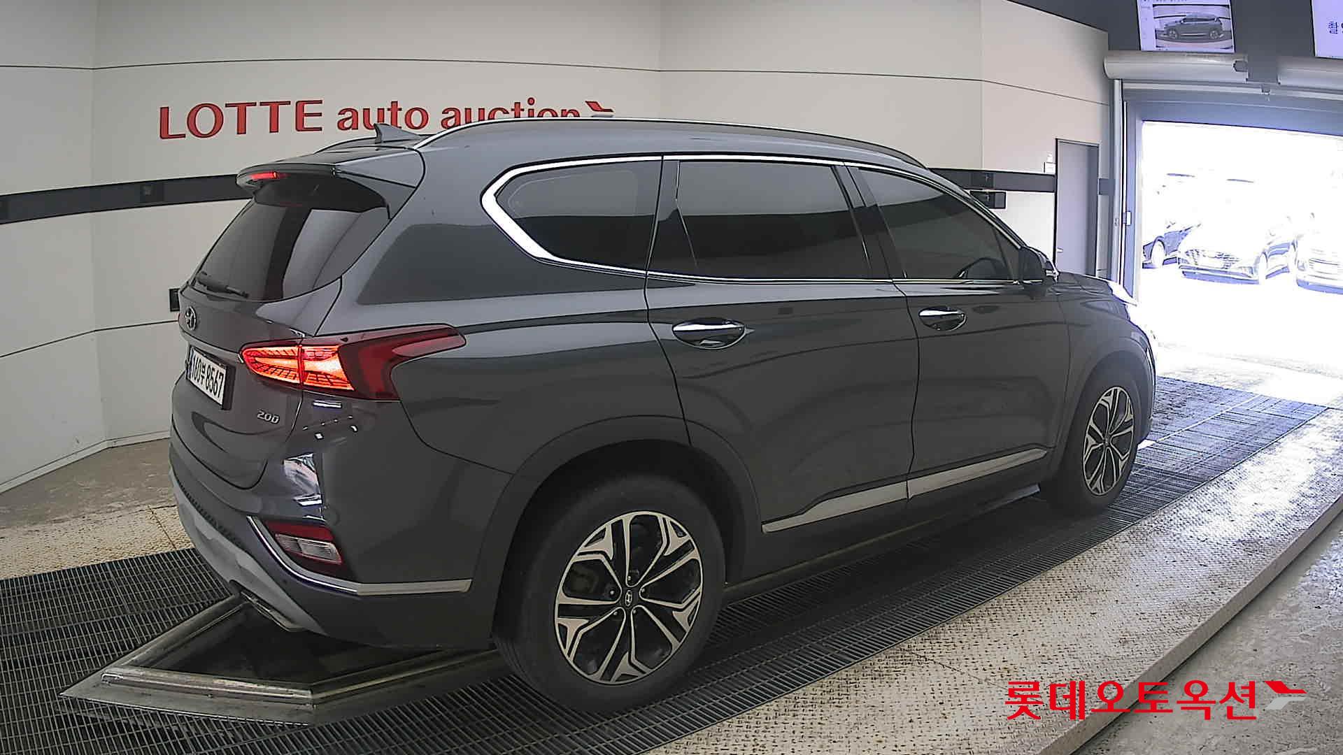 2019 - hyundai santafe
