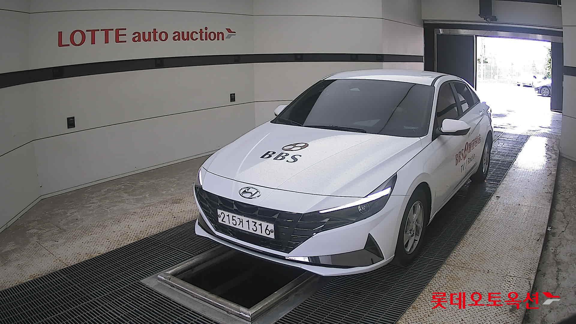 2021 - hyundai avante