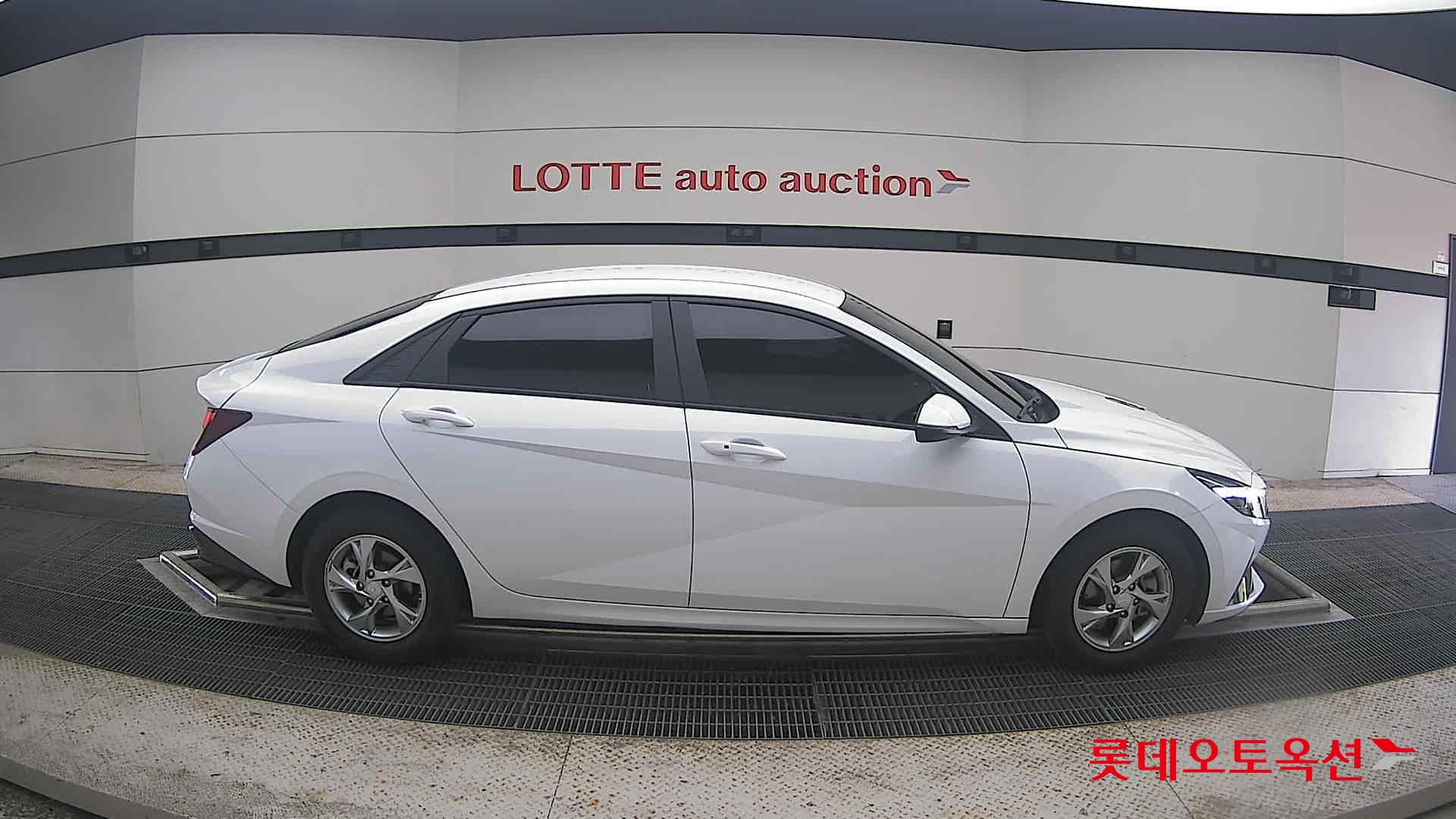 2021 - hyundai avante