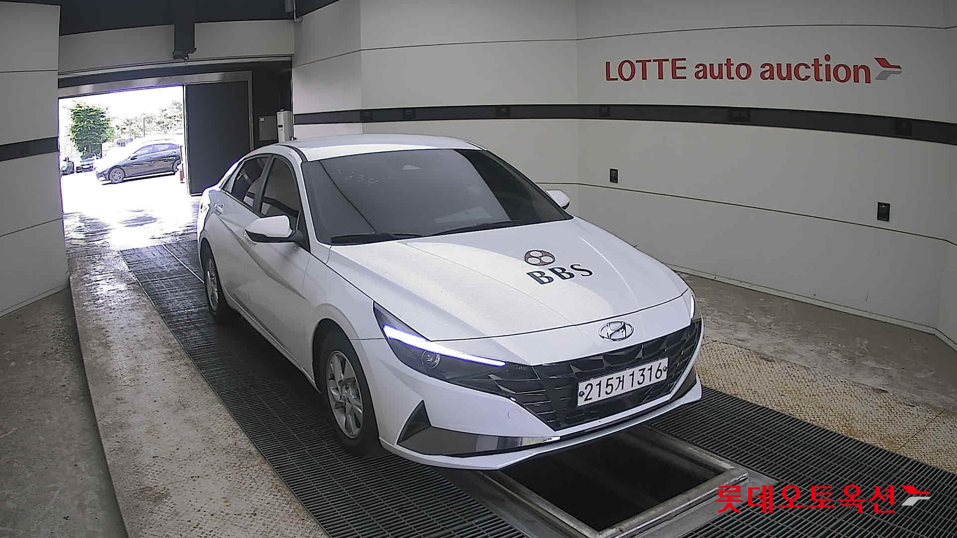 2021 - hyundai avante