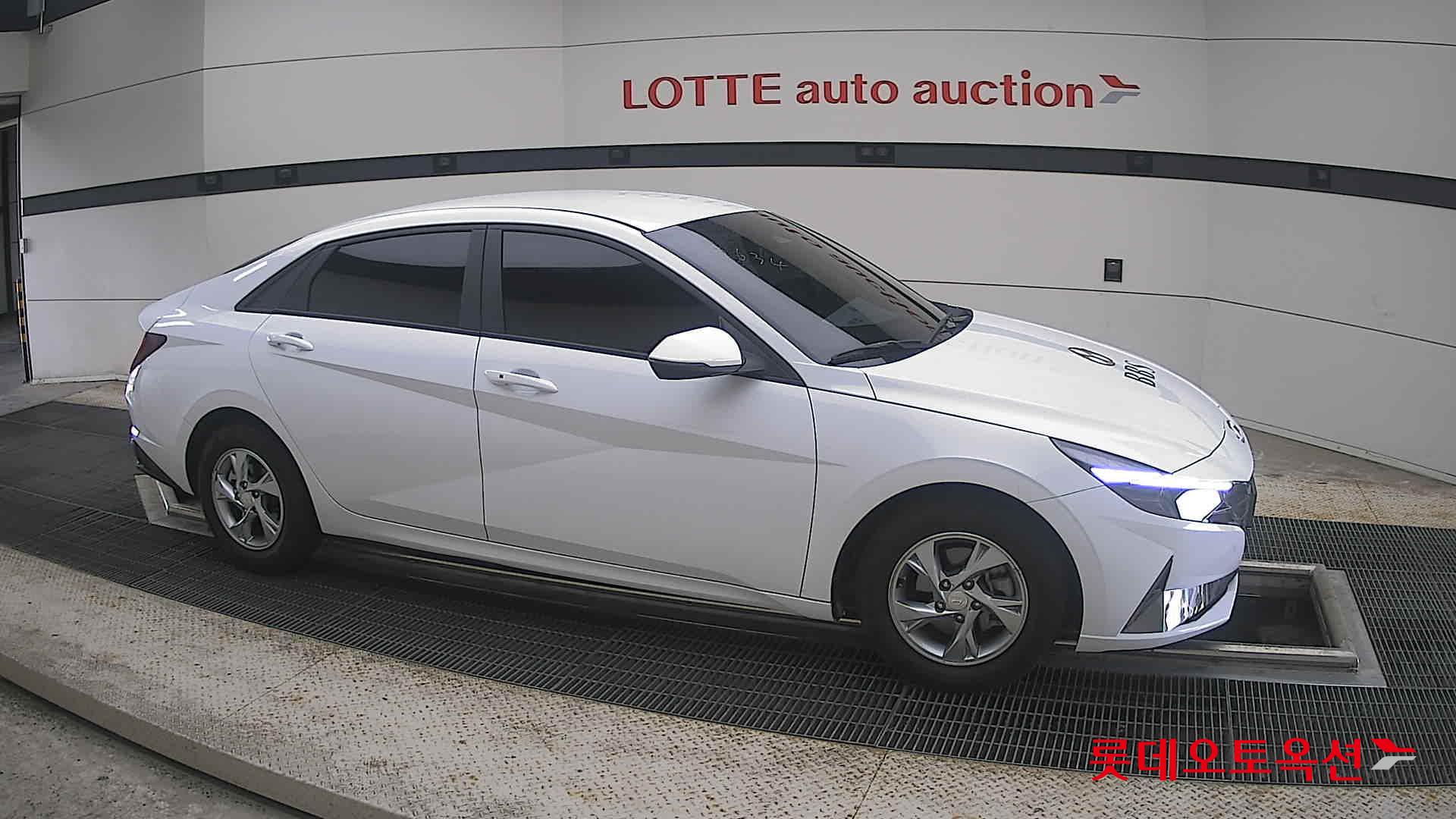 2021 - hyundai avante
