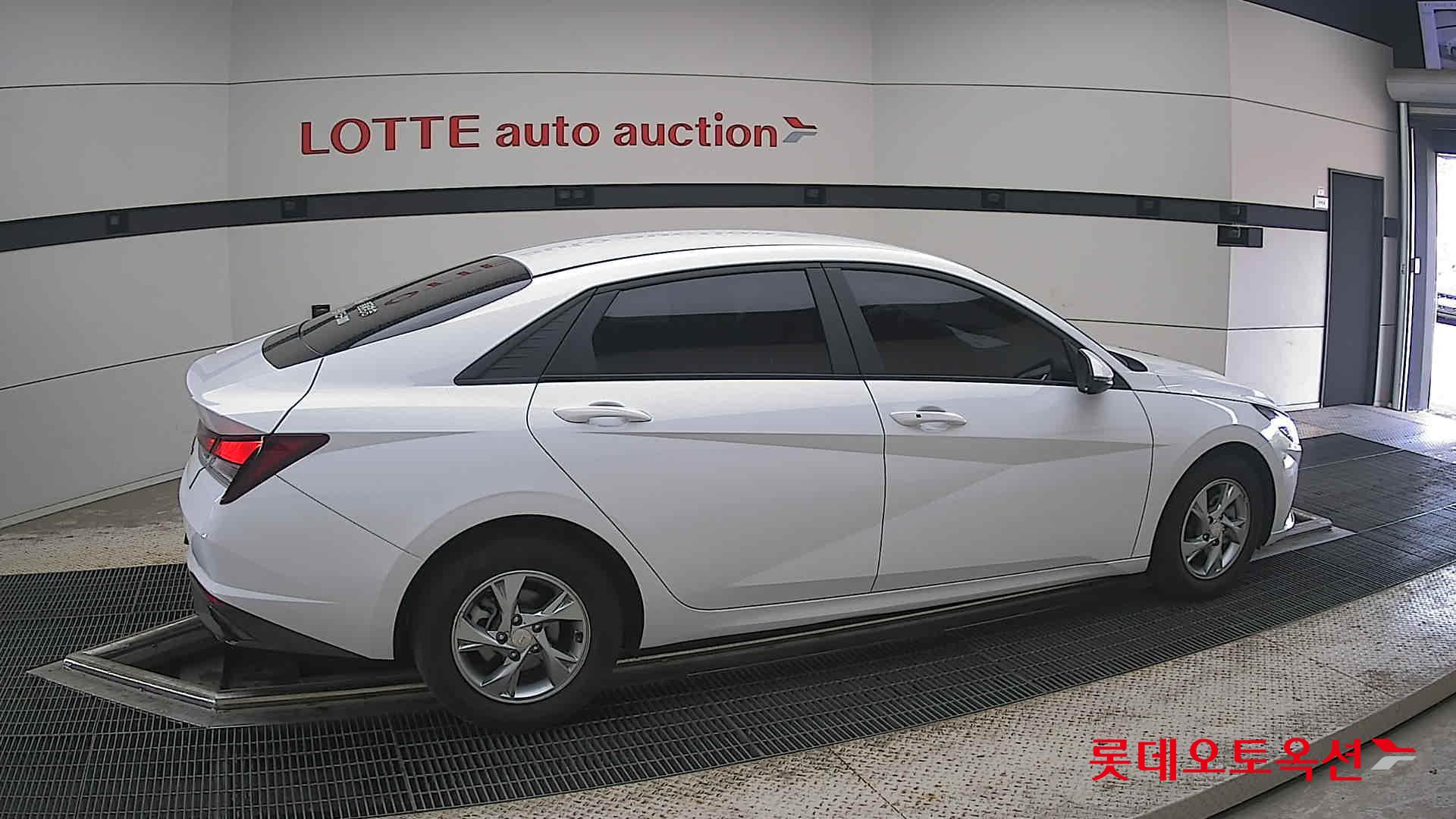 2021 - hyundai avante