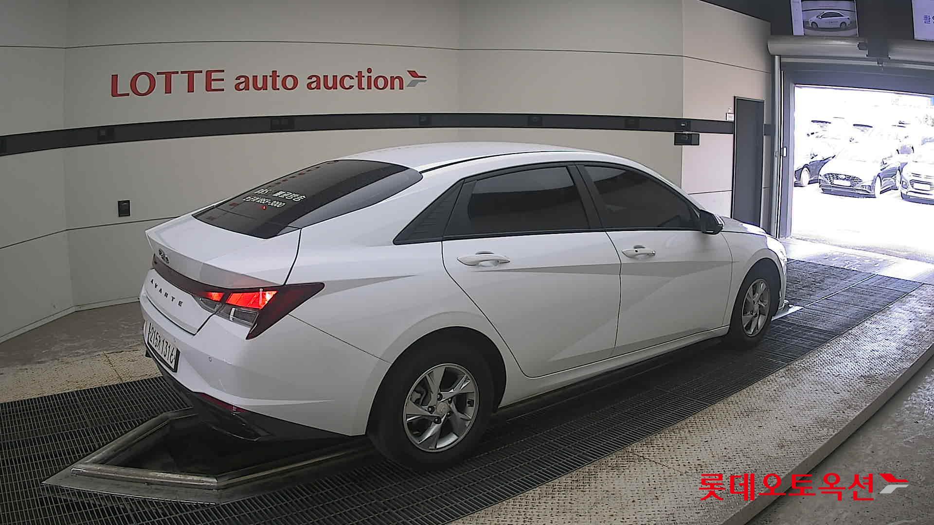 2021 - hyundai avante