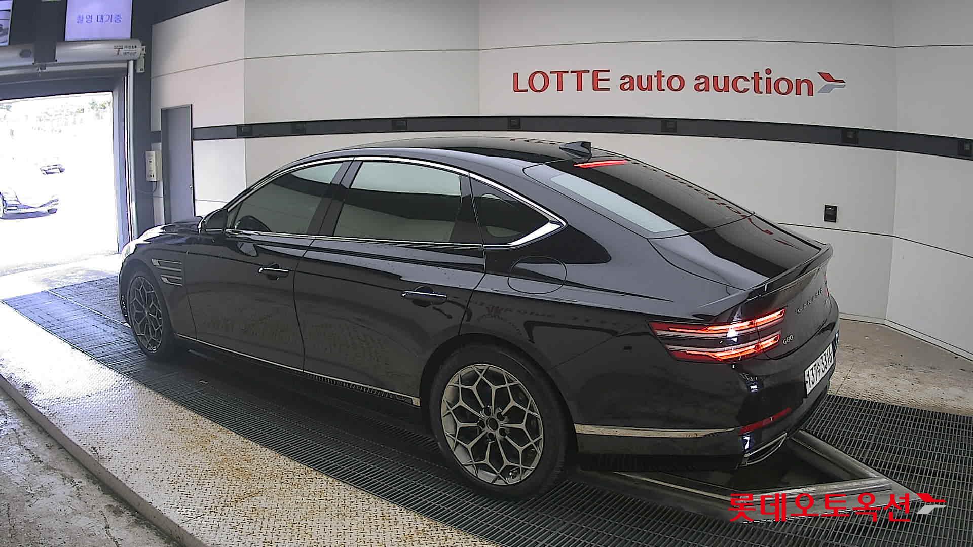 2021 - genesis g80