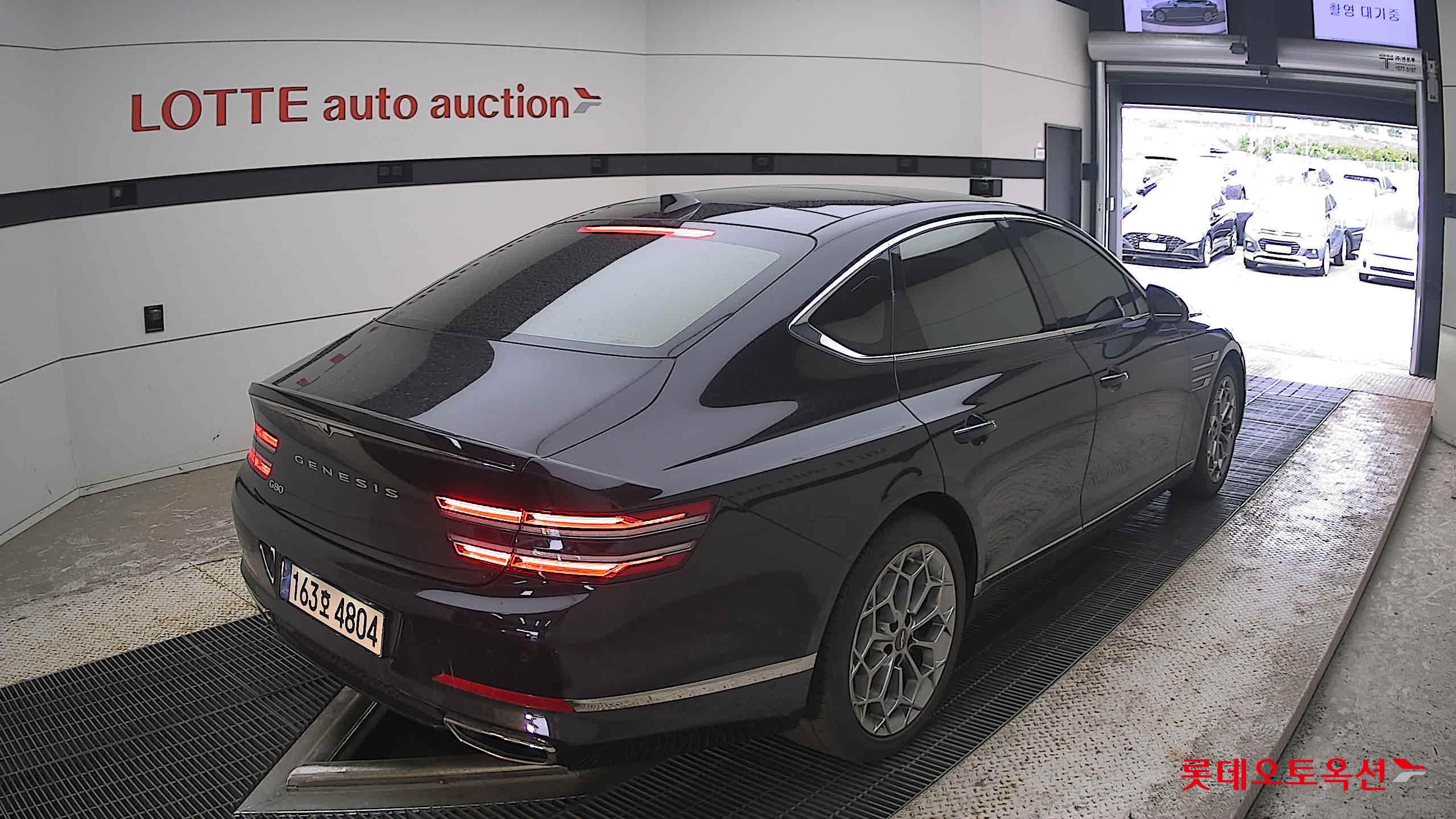 2021 - genesis g80