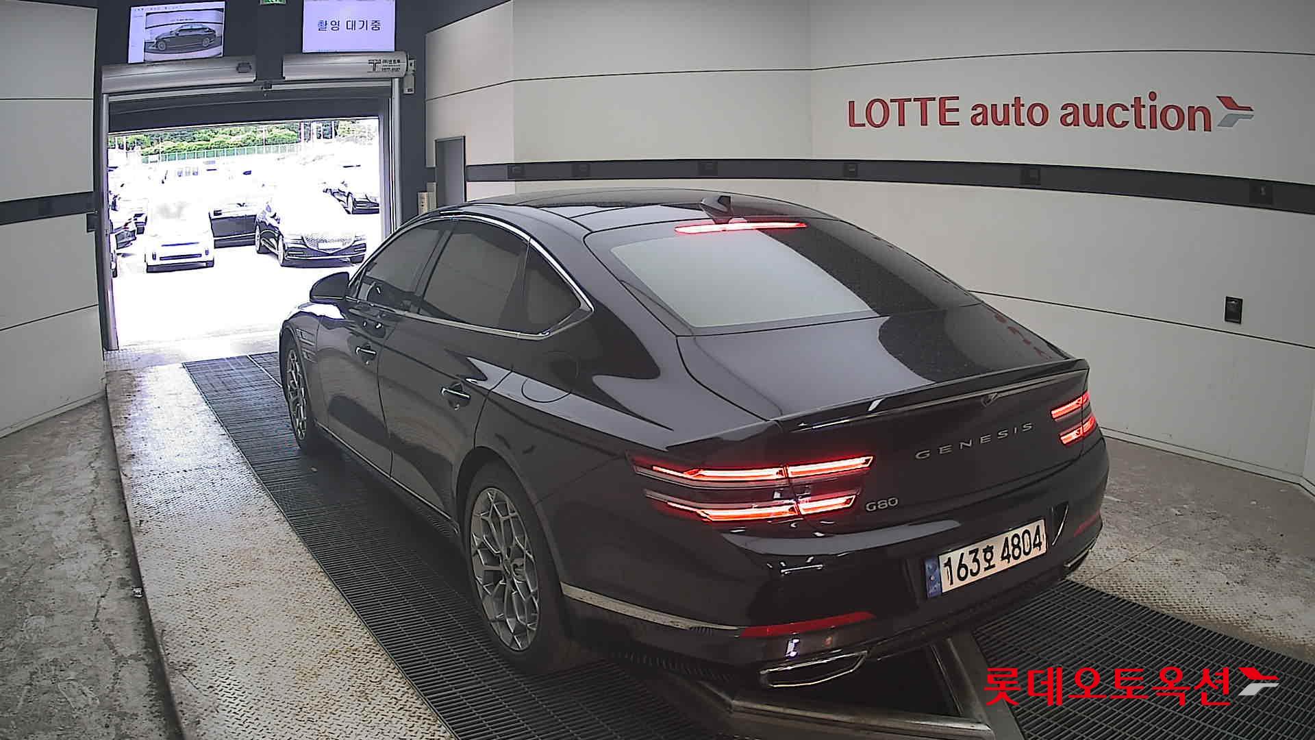 2021 - genesis g80
