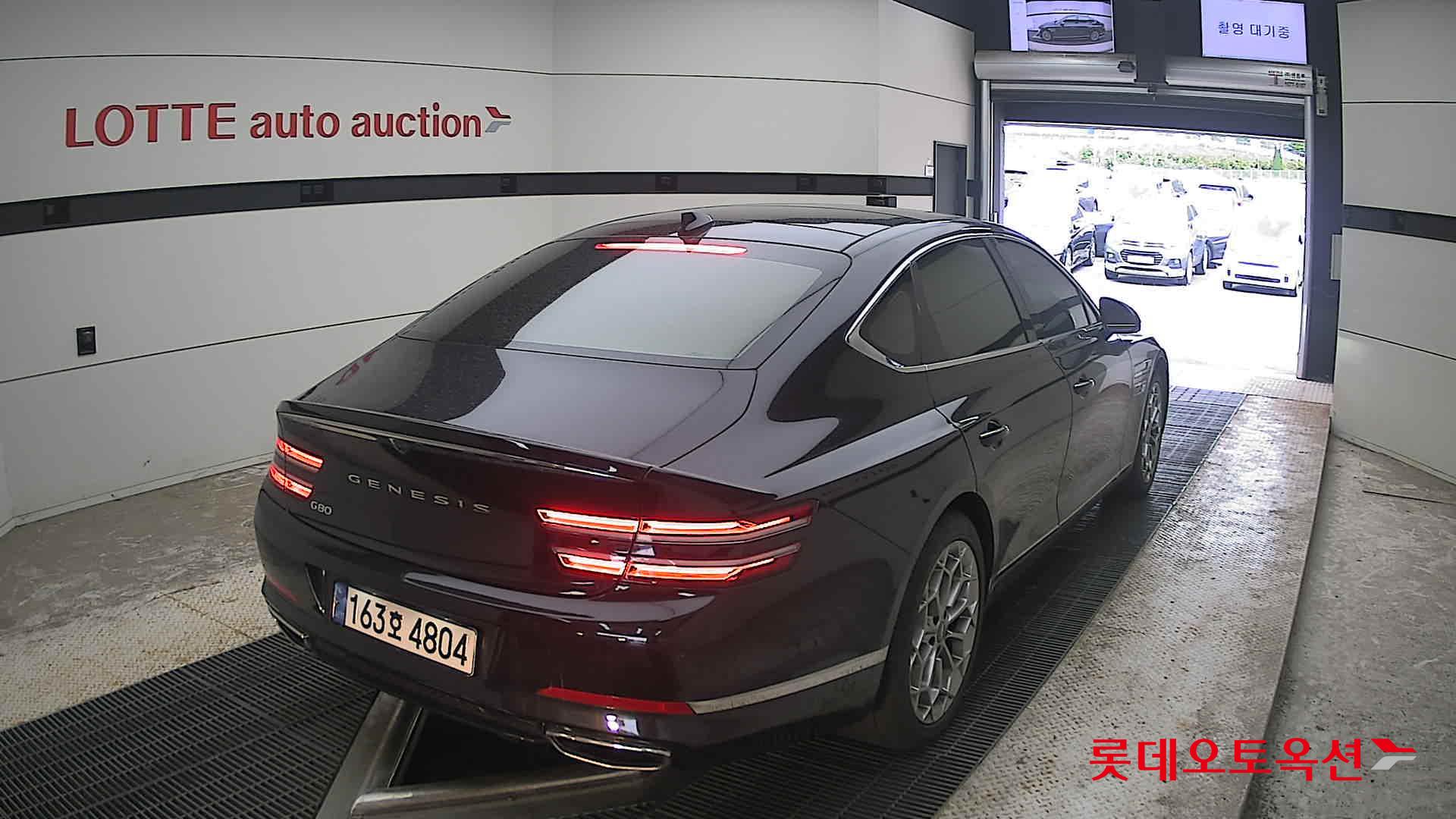2021 - genesis g80