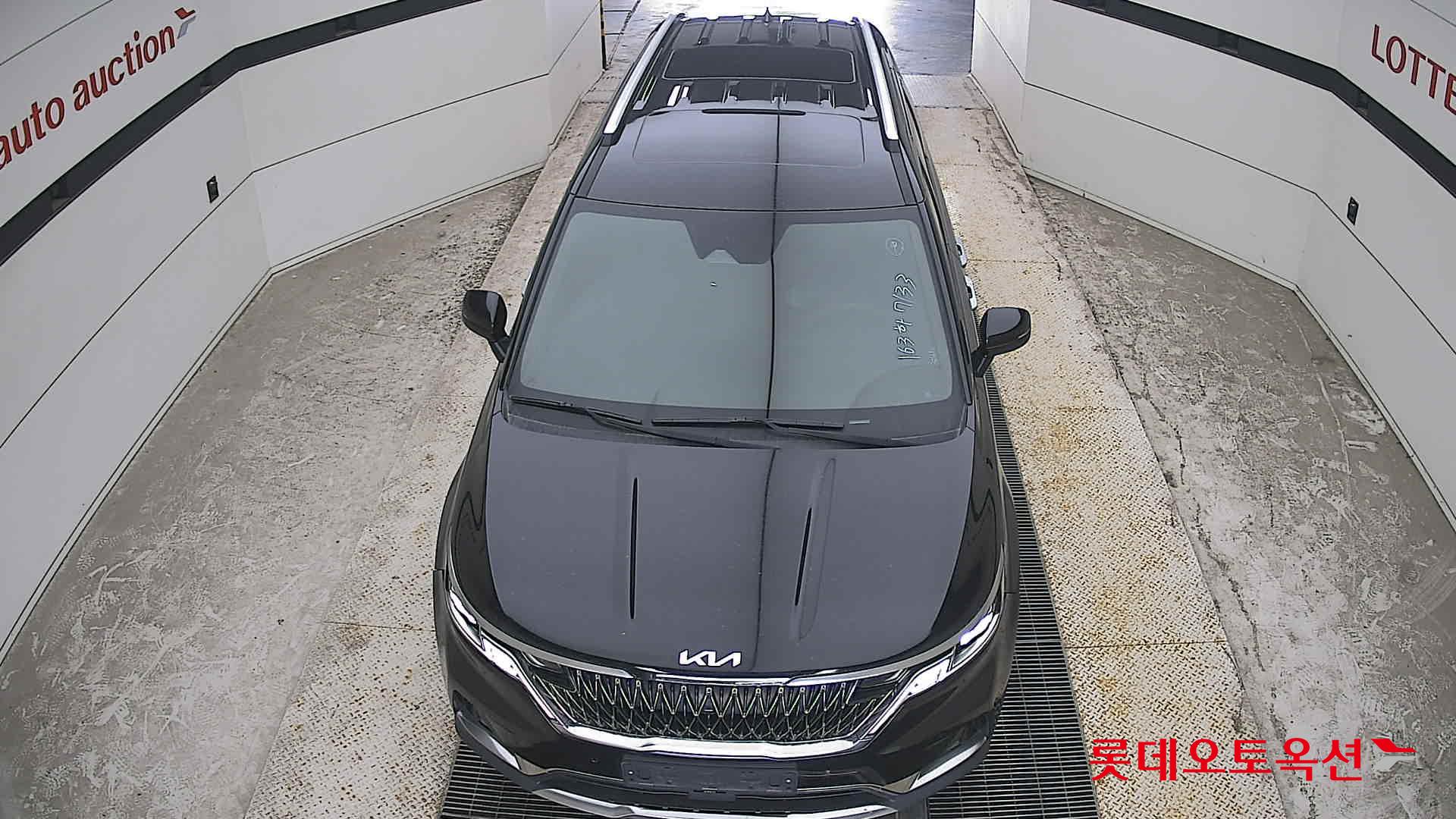 2023 - kia carnival