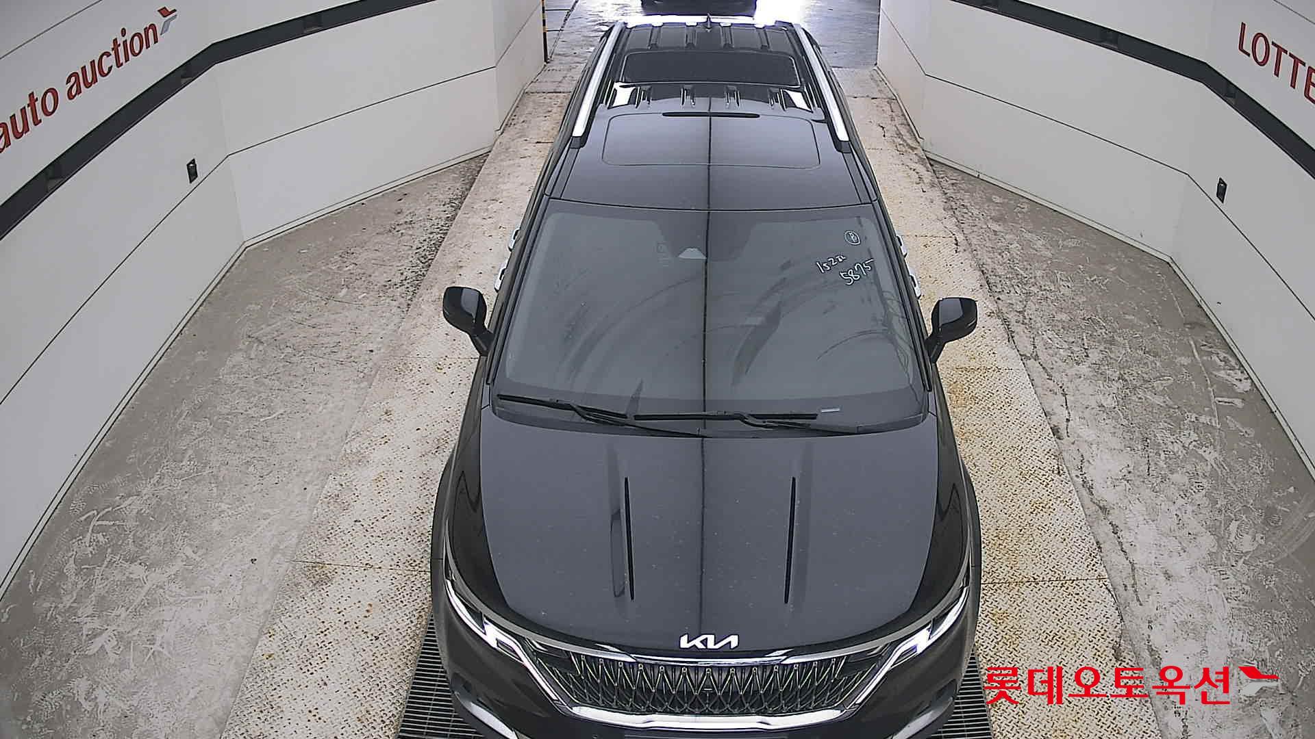 2023 - kia carnival