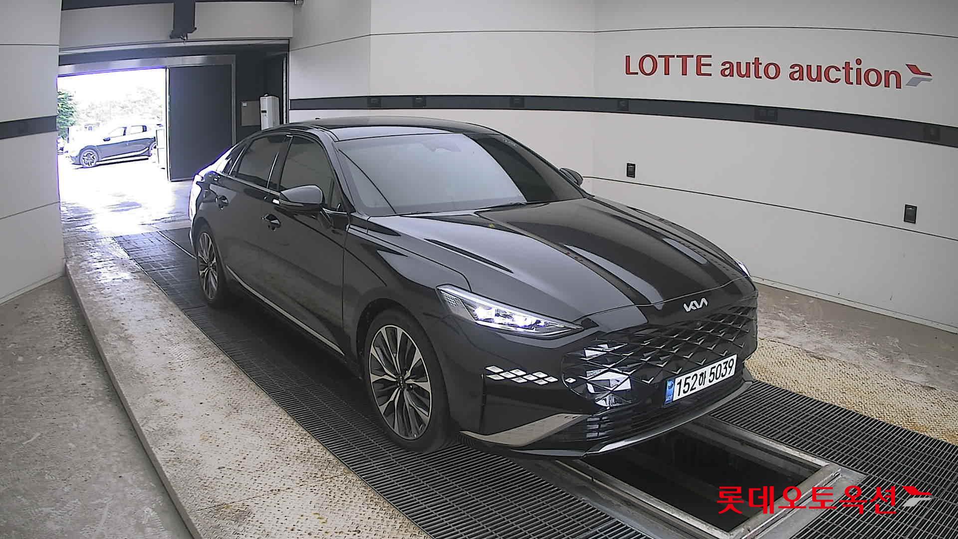 2022 - kia k8