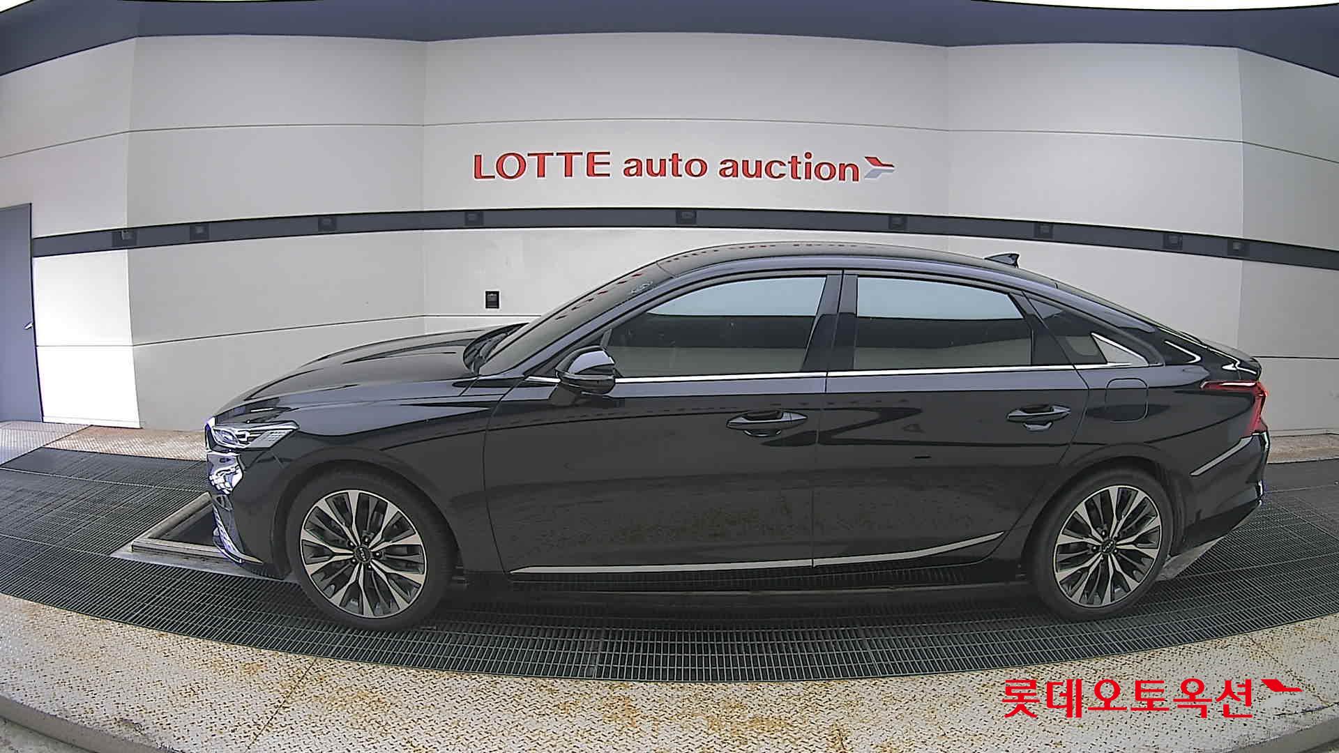 2022 - kia k8