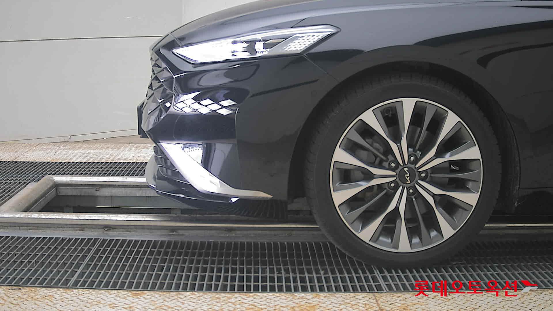 2022 - kia k8