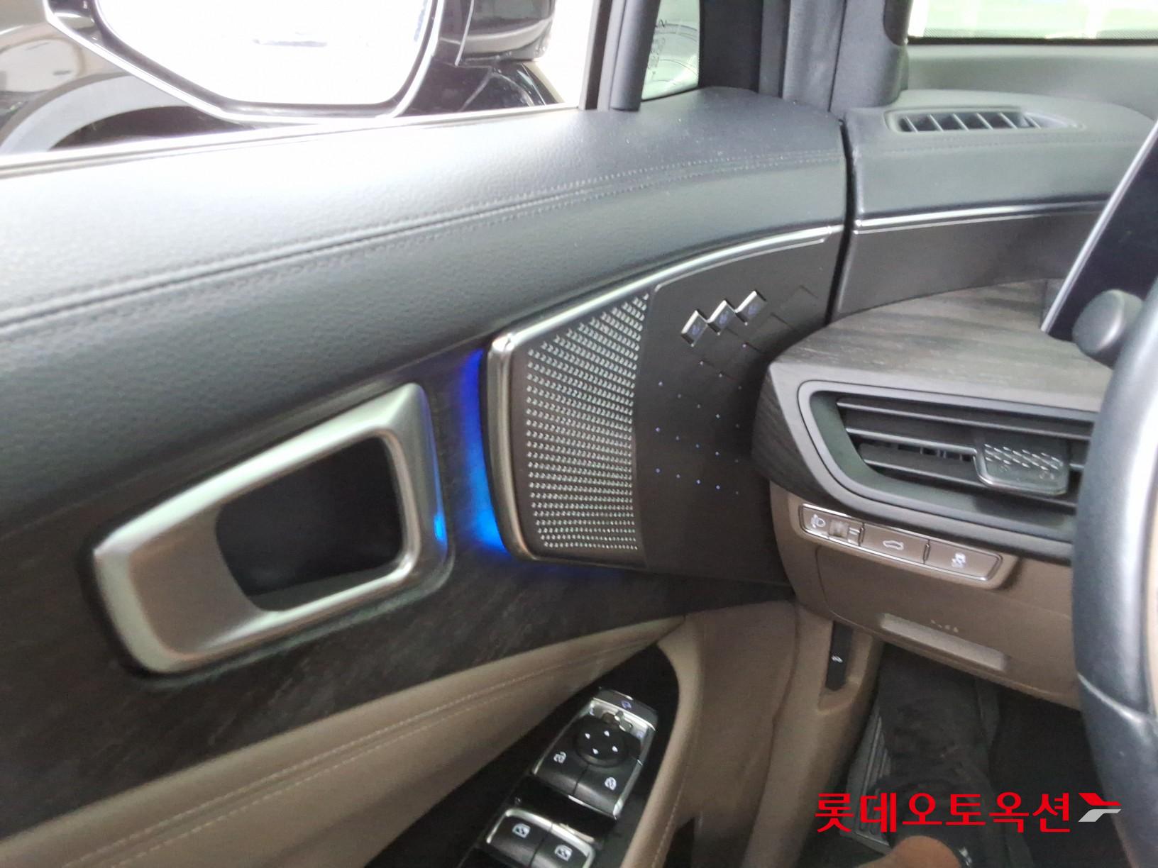 2022 - kia k8