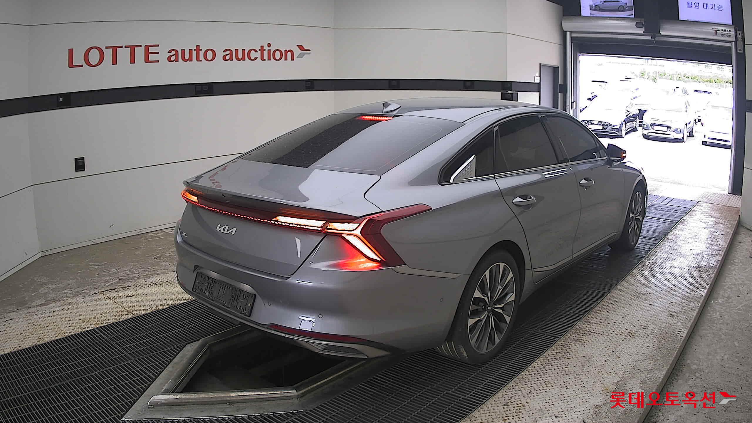 2022 - kia k8
