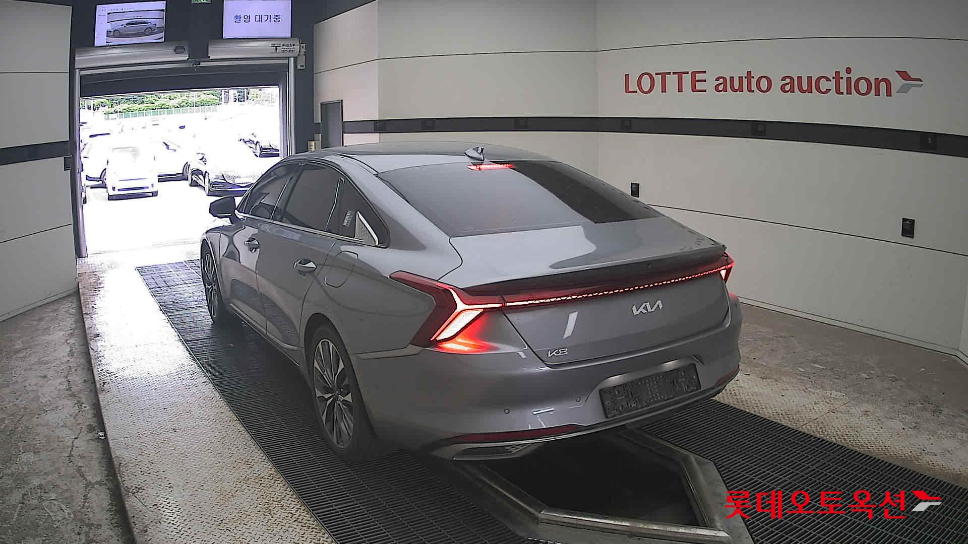 2022 - kia k8