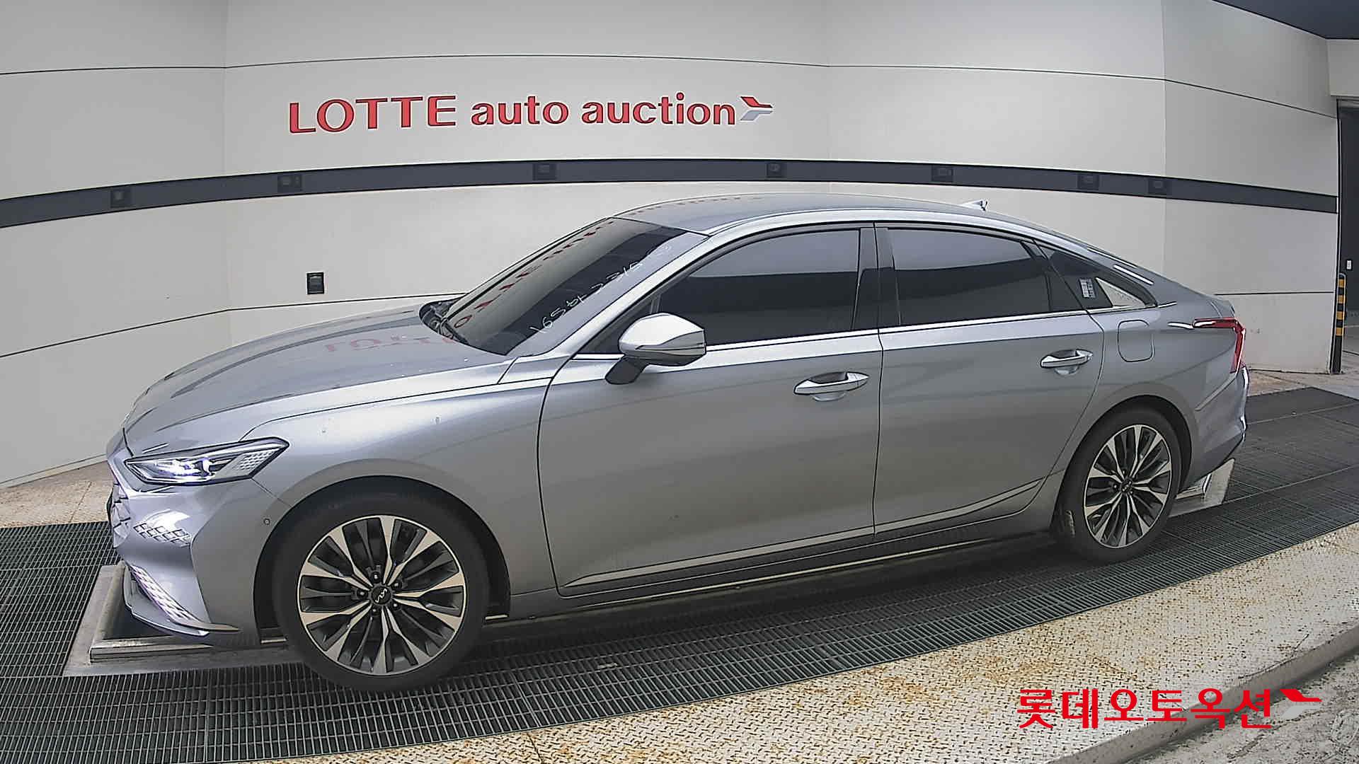 2022 - kia k8
