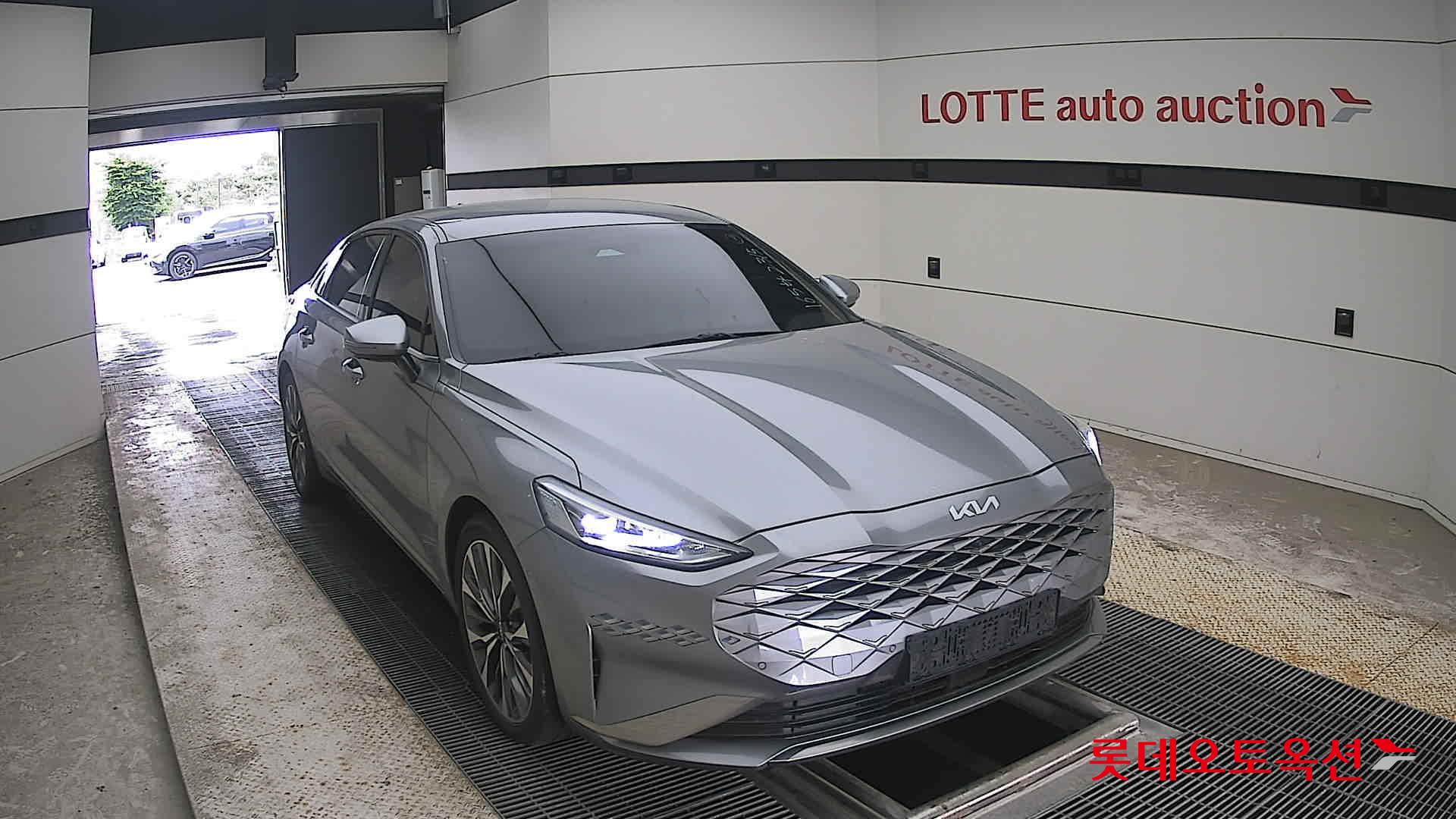 2022 - kia k8
