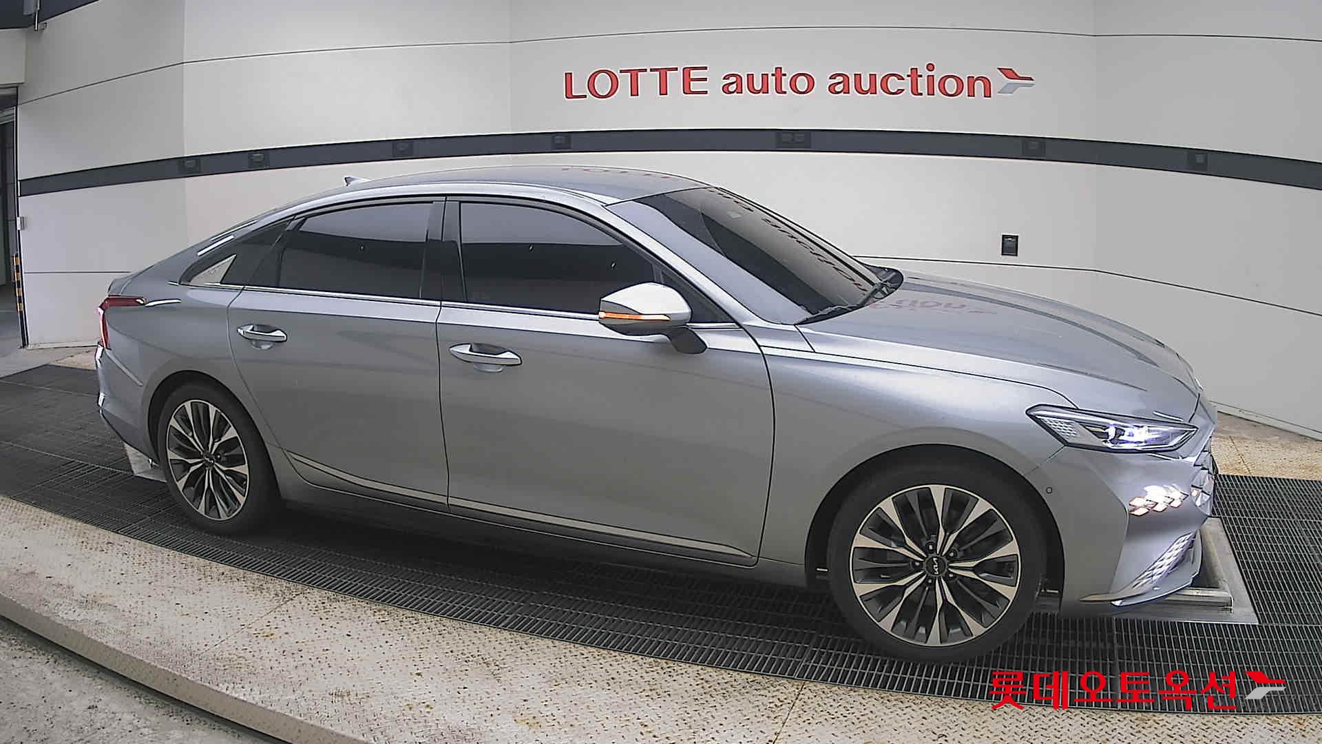 2022 - kia k8