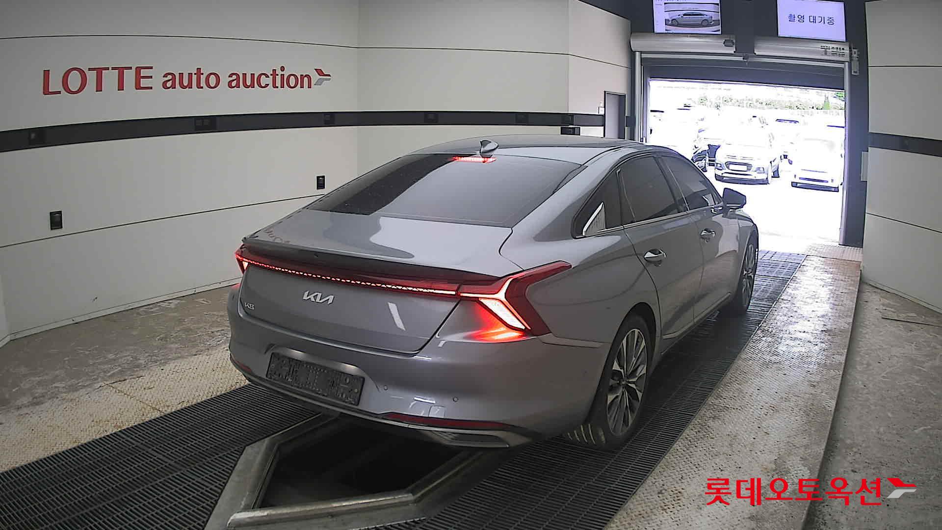 2022 - kia k8